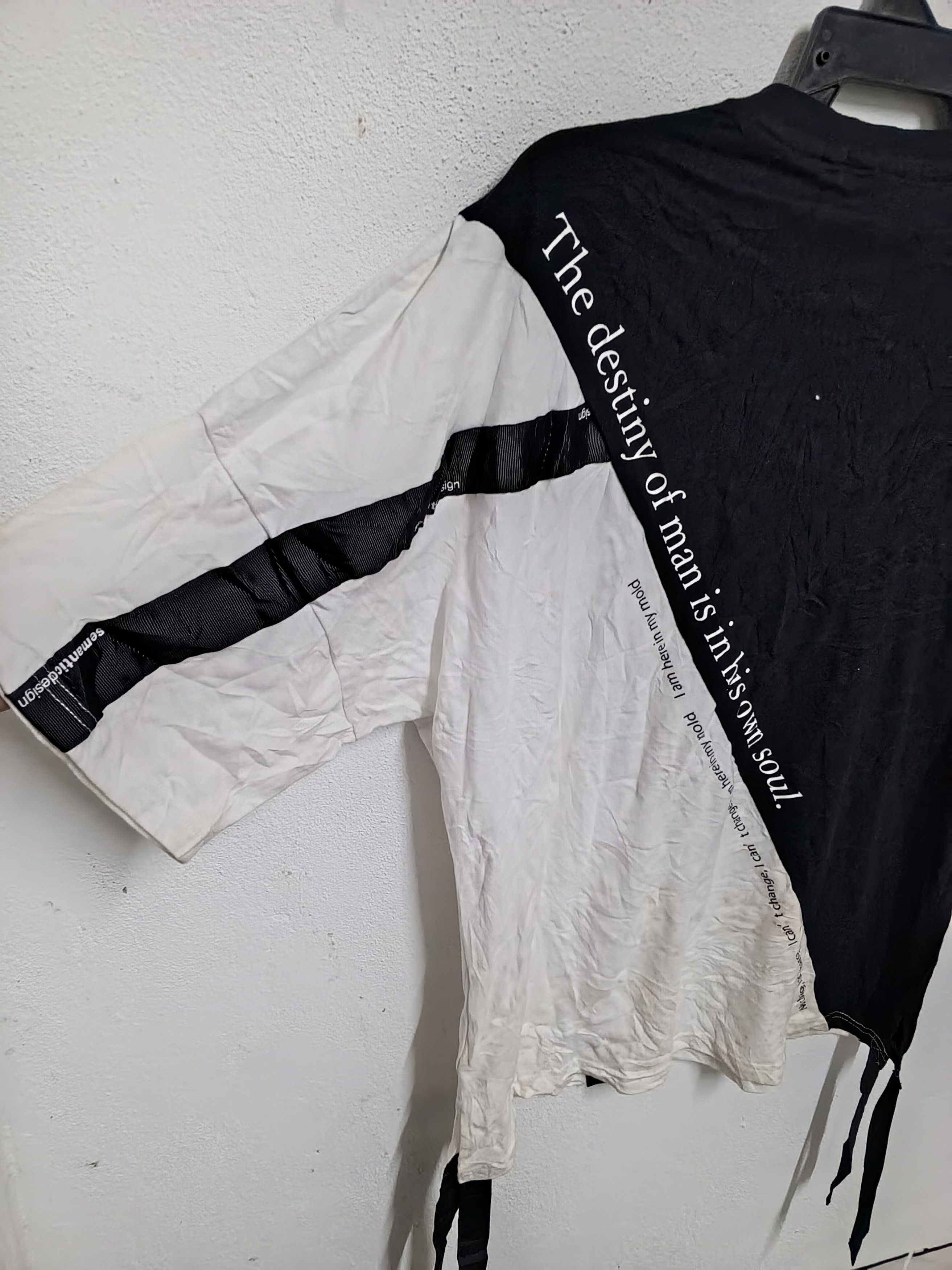 semanticdesign Semanticdesign t-shirt rare Size US M / EU 48-50 / 2 - 6 Thumbnail