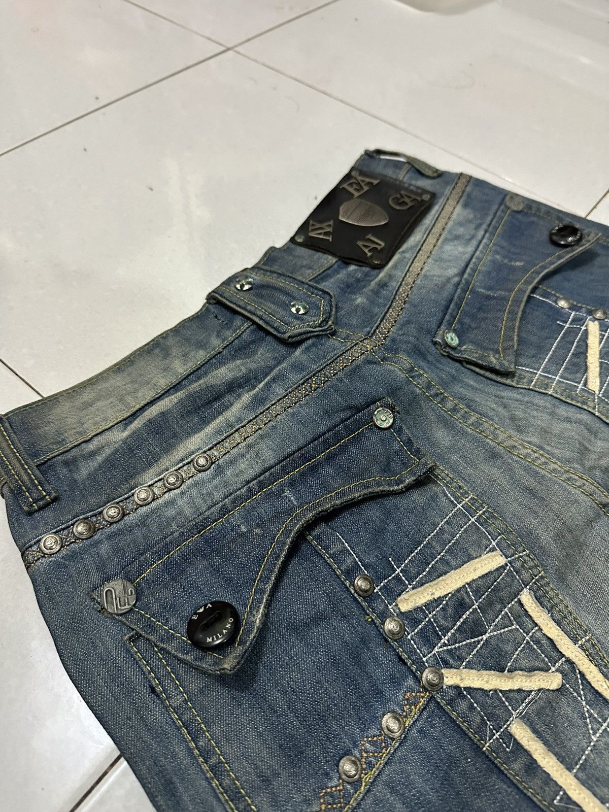 Armani VTG All ARMANI Collection Distressed Denim Size US 31 - 11 Thumbnail