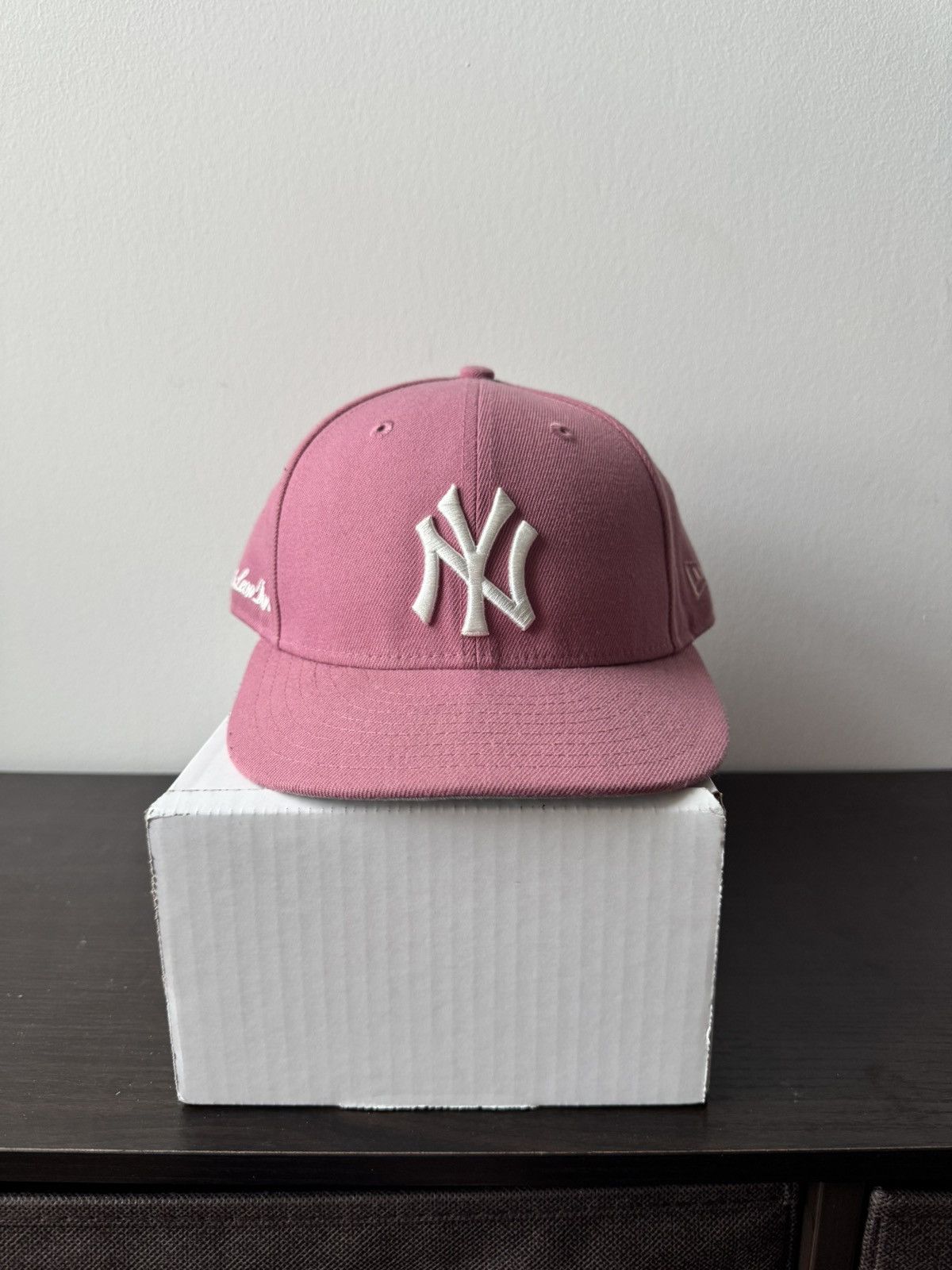 Aime Leon Dore × New York Yankees Pink 7 1/2 Aime Leon Dore x Yankee fitted Size ONE SIZE - 1 Thumbnail