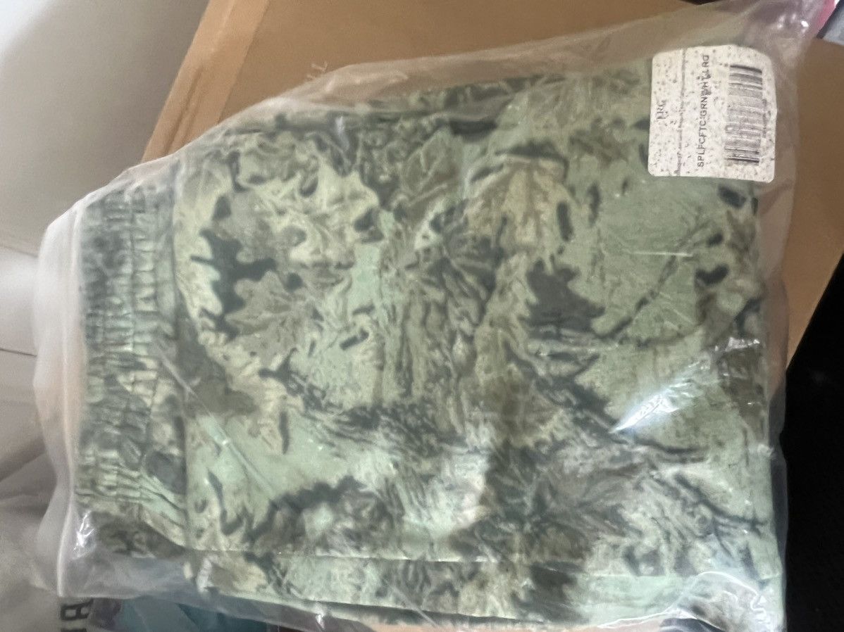 Eric Emanuel Eric Emanuel green leafy camo embroidered E sweatpants large Size US 32 / EU 48 - 2 Thumbnail