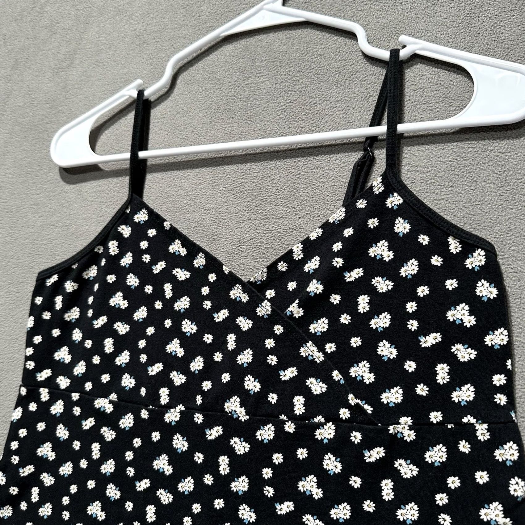Vintage Aéropostale Dress Womens M Black Floral V-Neck Spaghetti Strap Casual Size M / US 6-8 / IT 42-44 - 7 Thumbnail
