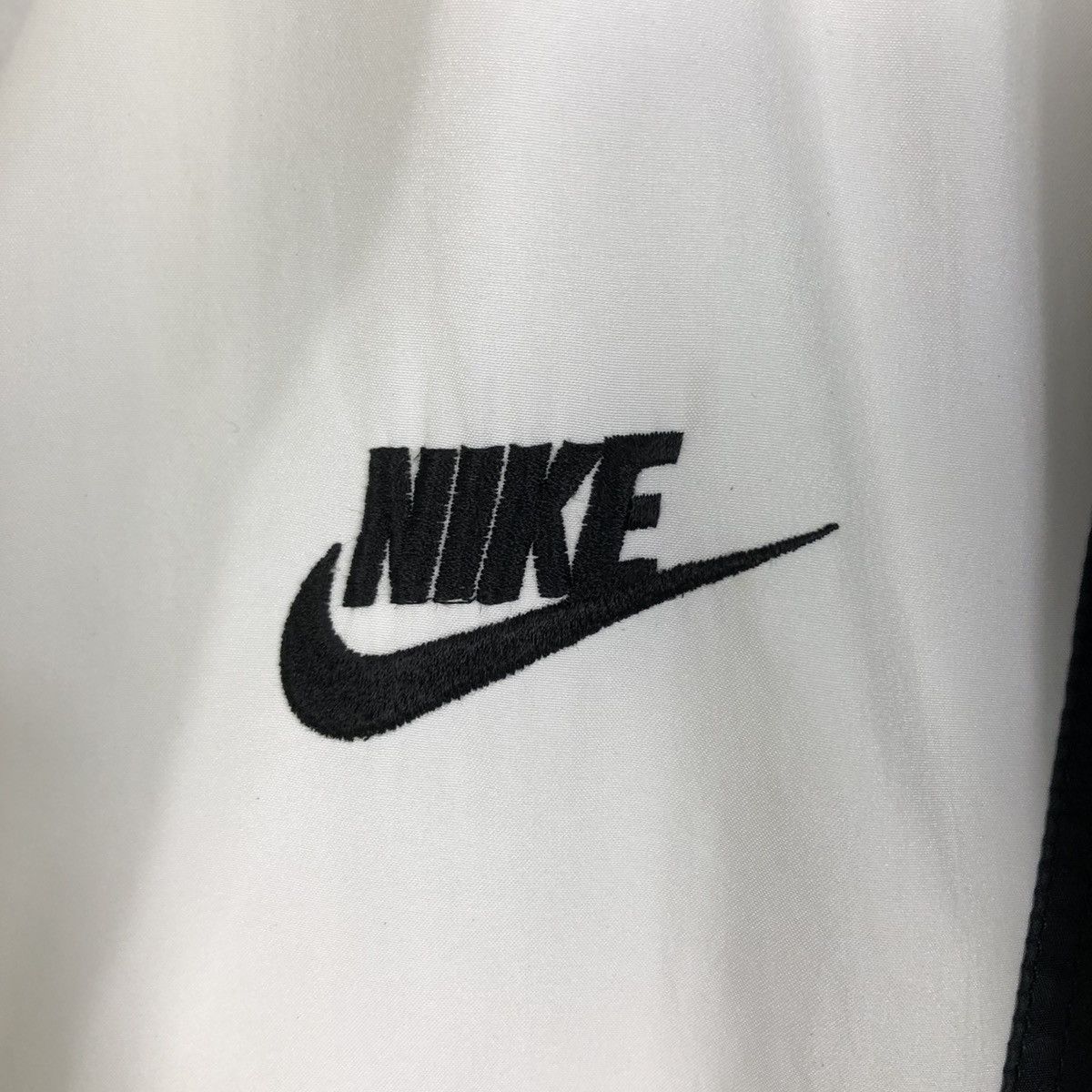 Nike 🔥VINTAGE ZIPPER JACKET NIKE BIG SWOOSH LOGO Size US M / EU 48-50 / 2 - 20 Thumbnail