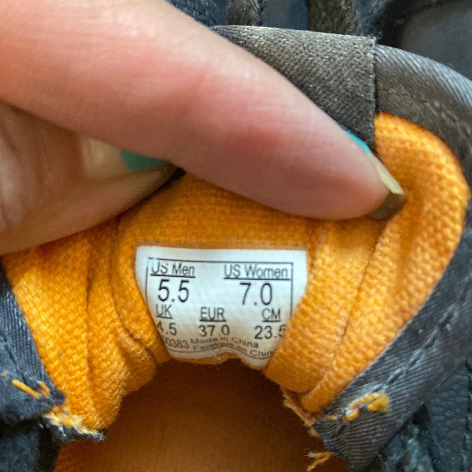 Vans Vans Men's Black Orange UltraCush Suede Athletic Sneaker 7 Size US 6.5 / IT 36.5 - 9 Thumbnail