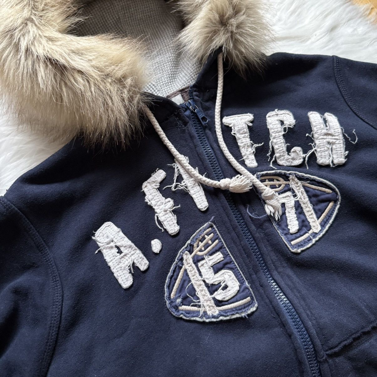 Abercrombie & Fitch 📌 Crazy Distress Abercrombie & Fitch Y2K Faux Fur Zip-Hoodie Size US L / EU 52-54 / 3 - 4 Thumbnail