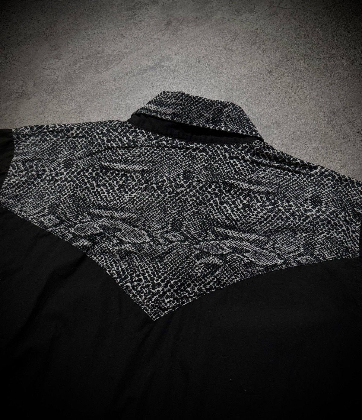 Hysteric Glamour Omkom snakeskin lgb ifsixwasnine shirt Size US M / EU 48-50 / 2 - 6 Thumbnail