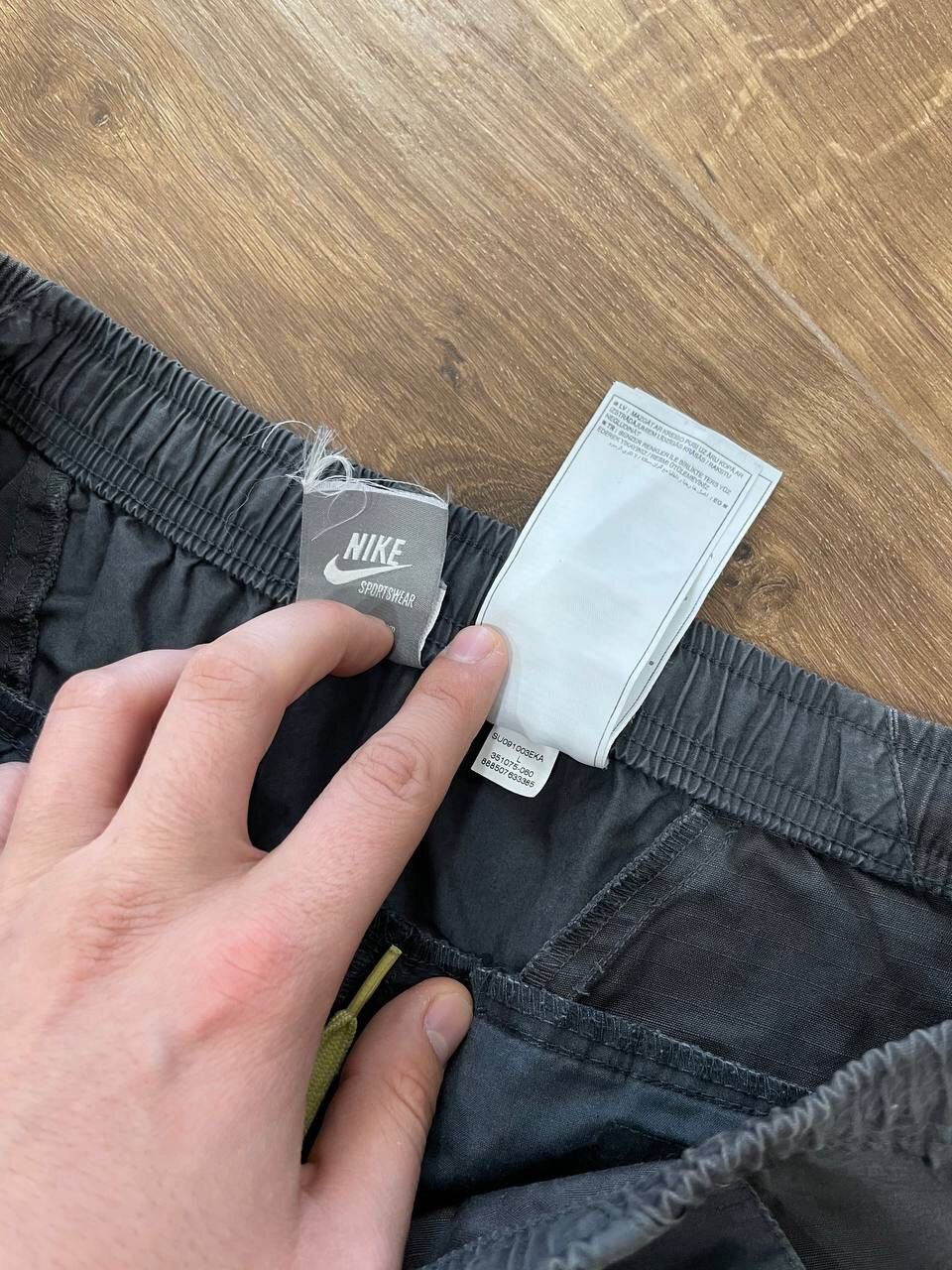 Nike × Vintage Vintage Nike Cargo Y2K Swoosh Drill Nylon Pants Joggers Size US 32 / EU 48 - 8 Thumbnail
