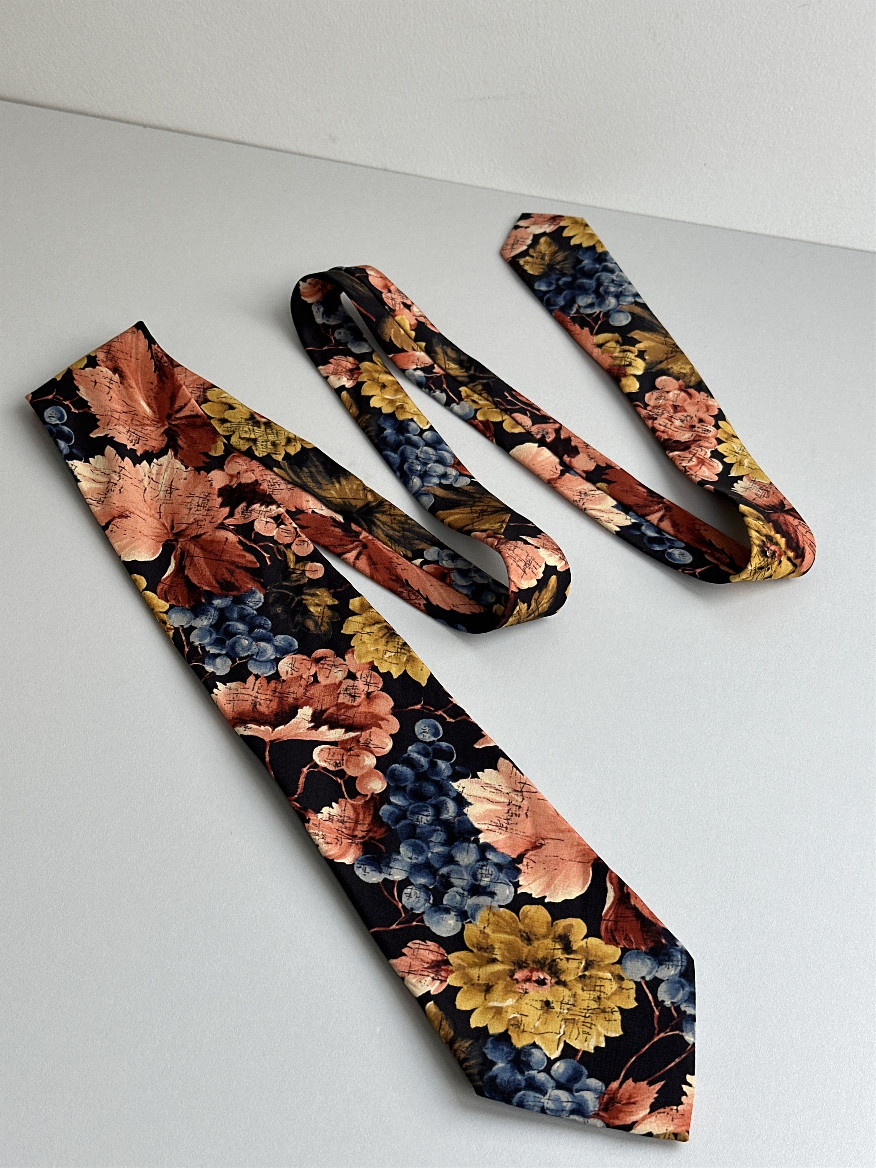Hugo Boss × Vintage Vintage Hugo Boss Silk Tie Size ONE SIZE - 1 Thumbnail
