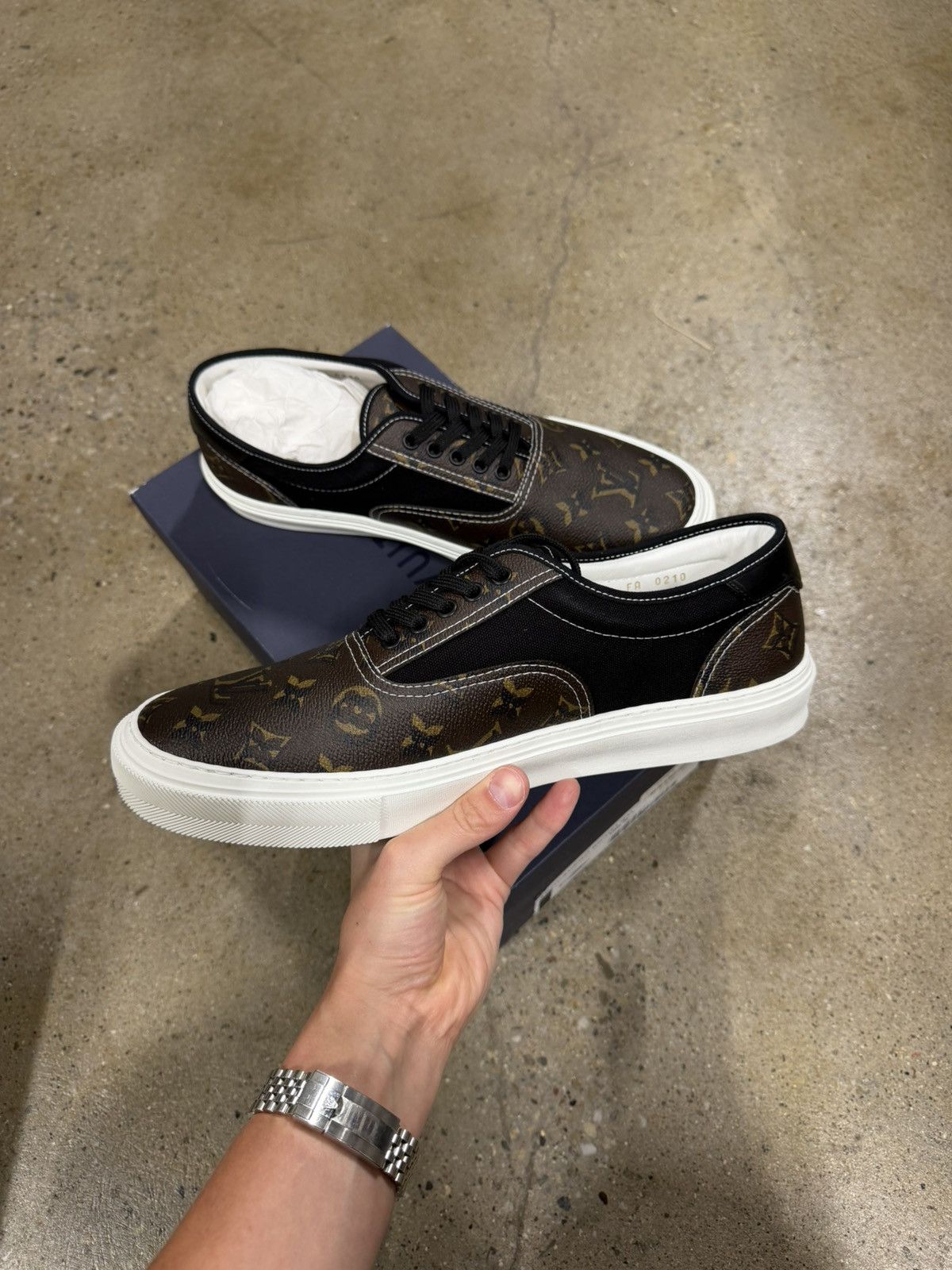 Louis Vuitton Louis Vuitton Trocadero Monogram Sneaker NEW Size US 11 / EU 44 - 5 Thumbnail