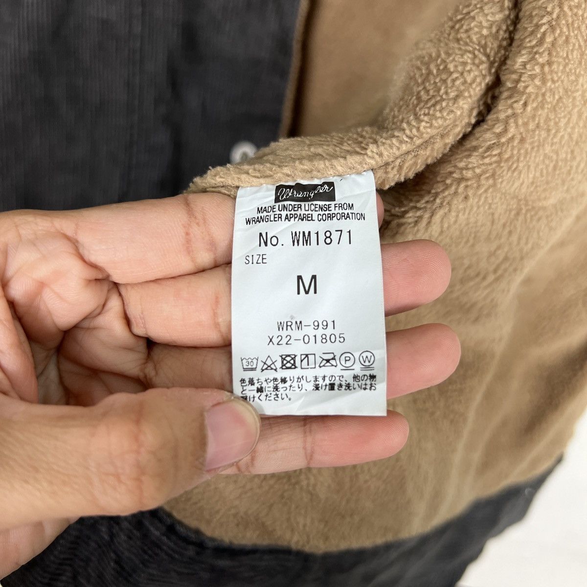 Wrangler 🔥 WRANGLER CORDUROY TRUCKER JACKET Size US M / EU 48-50 / 2 - 17 Thumbnail