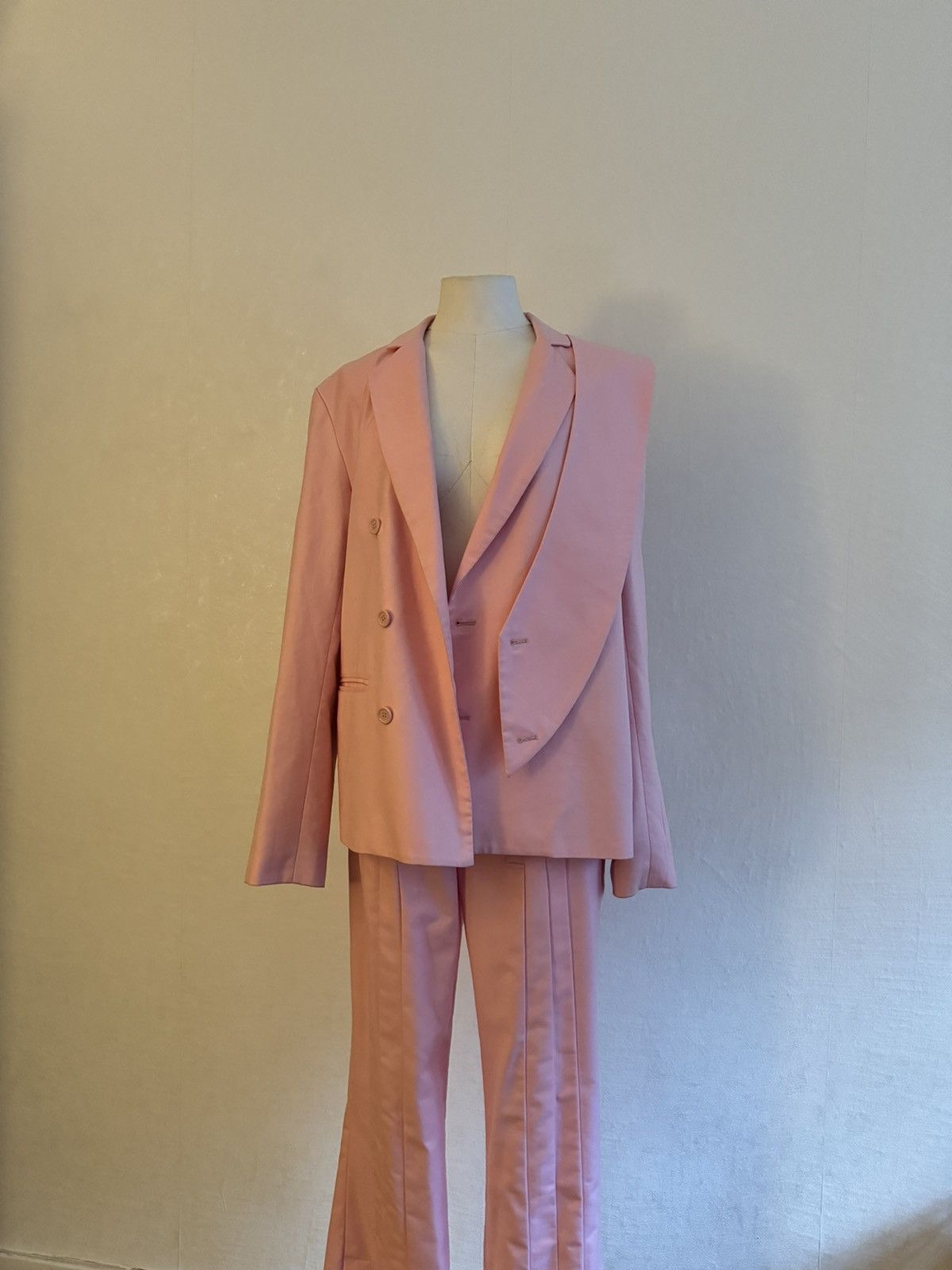 Pieces Uniques Pièce unique Pants/set Size 26" / US 2 / IT 38 - 10 Thumbnail