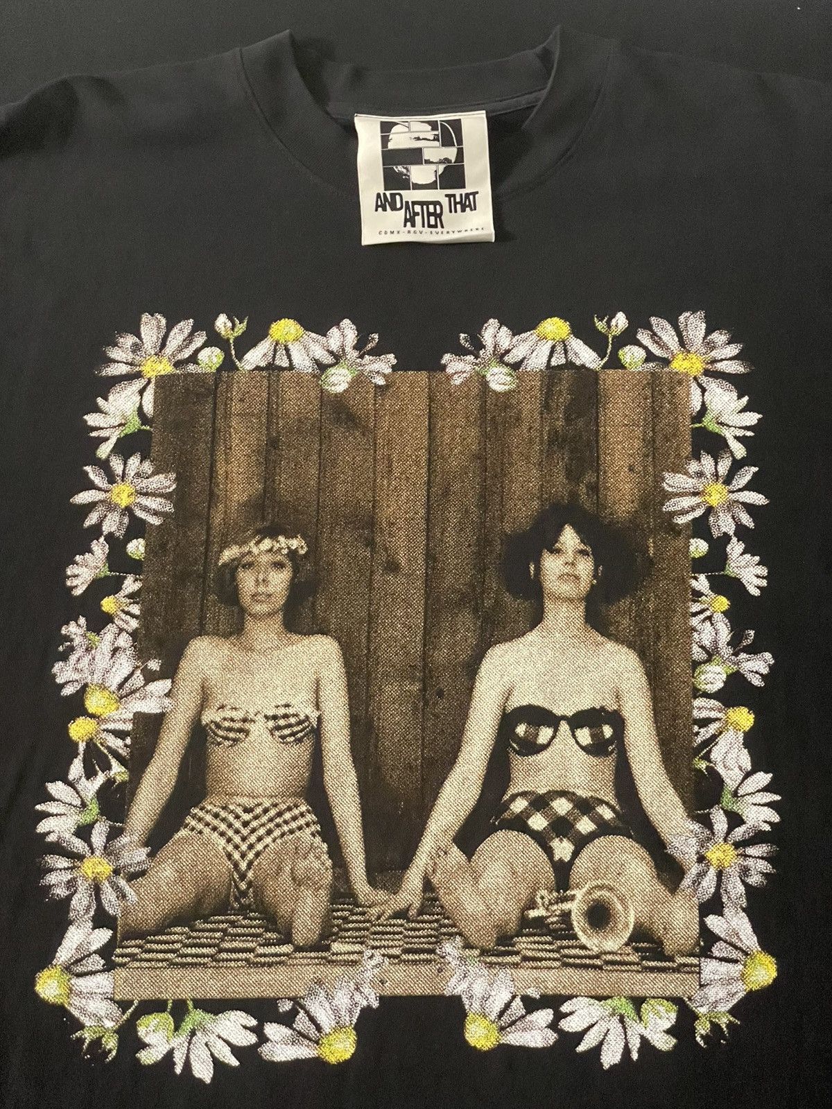 Other Daisies (1966) Film Tee [AndAfterThat] Size US L / EU 52-54 / 3 - 2 Thumbnail