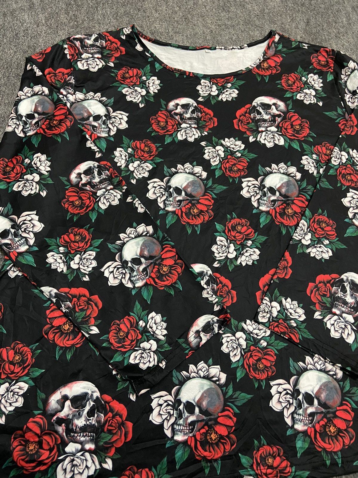 Vintage Y2K long sleeve punk full print skull & flowers Size XXL / US 16-18 / IT 52-54 - 3 Thumbnail