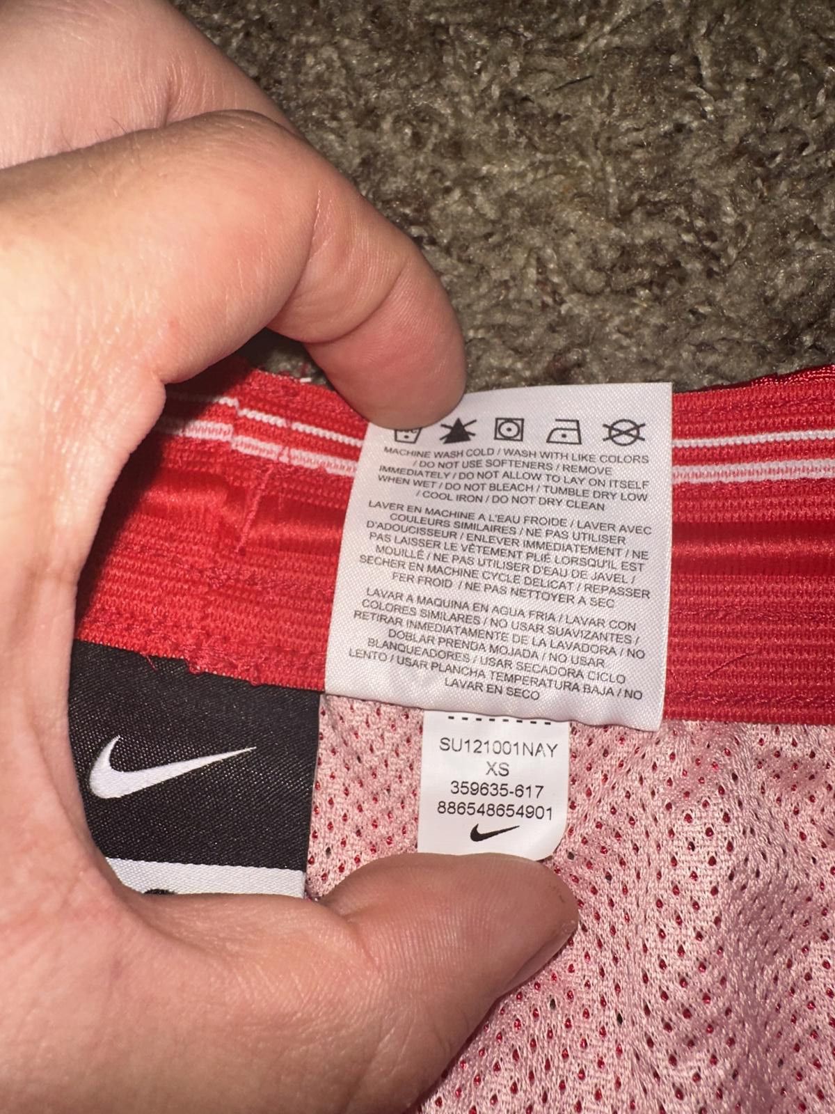 Nike Nike Women’s Hero Mesh Training Red Shorts Size 26" / US 2 / IT 38 - 4 Thumbnail