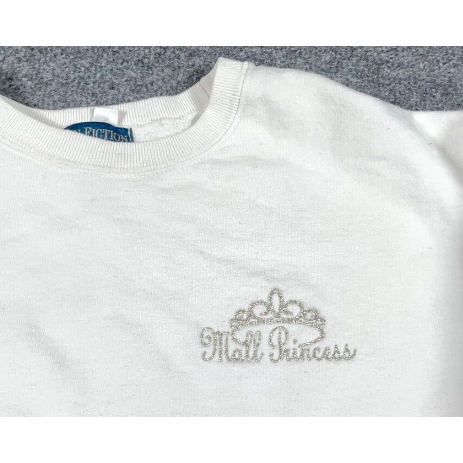 Vintage VINTAGE 90s Mall Princess Sweatshirt Women's Medium White Graphic Pullover Tiara Logo Size M / US 6-8 / IT 42-44 - 5 Thumbnail