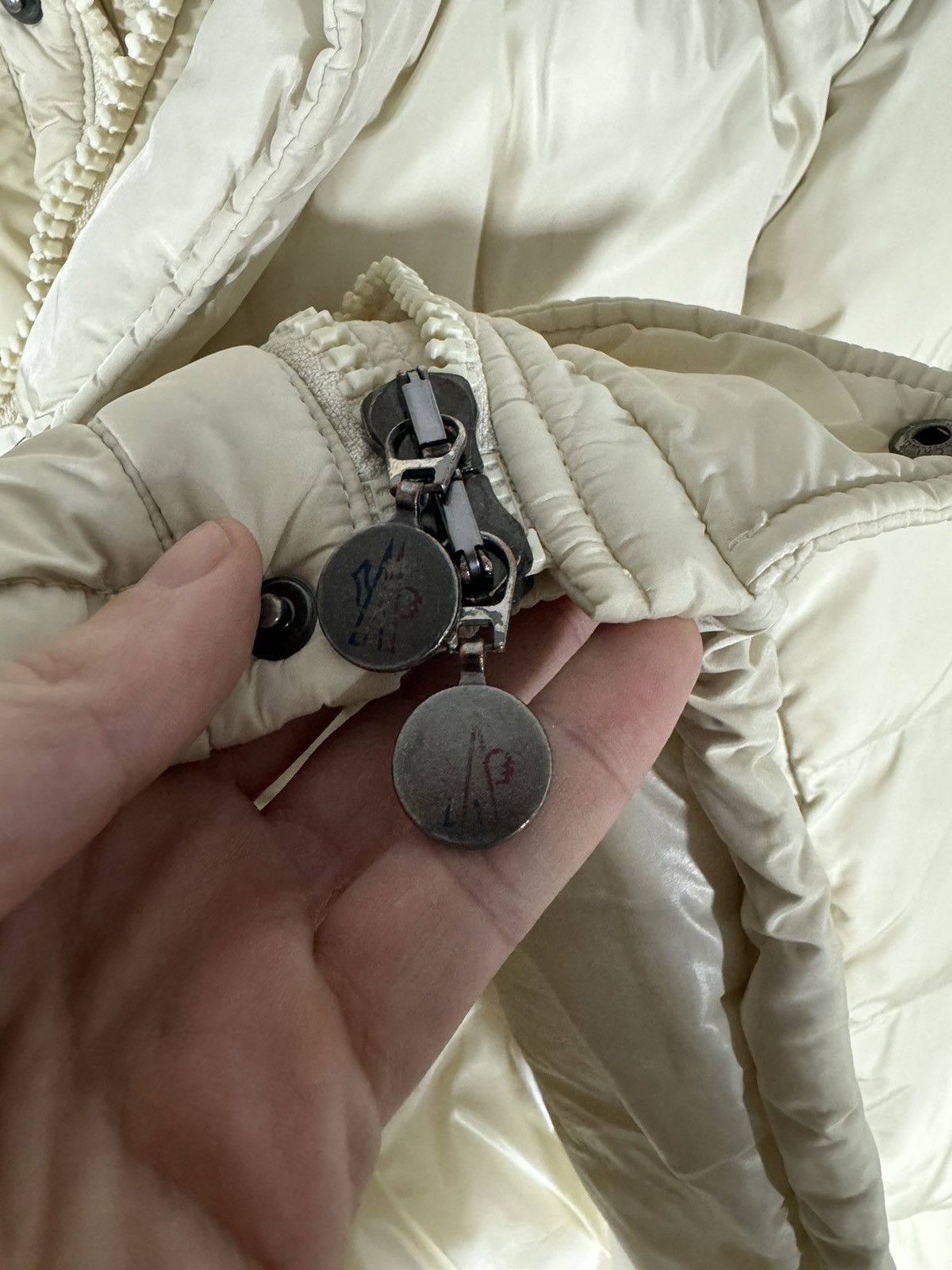 Moncler Moncler jacket Austin size 3 white Size US M / EU 48-50 / 2 - 5 Thumbnail
