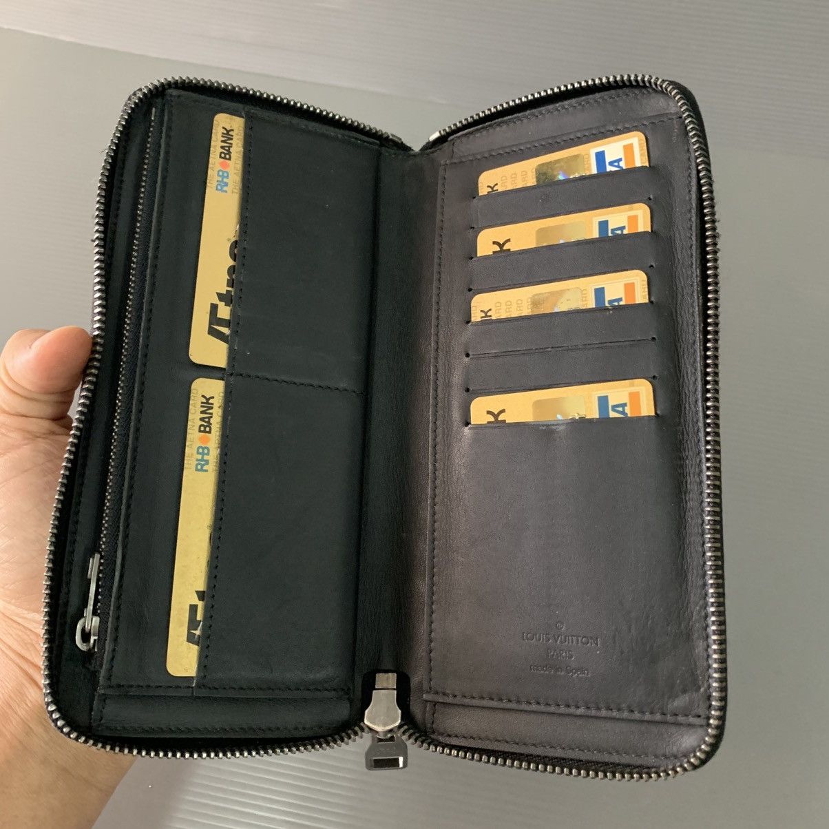 Louis Vuitton Louis Vuitton Leather Zipper Wallet Size ONE SIZE - 9 Thumbnail