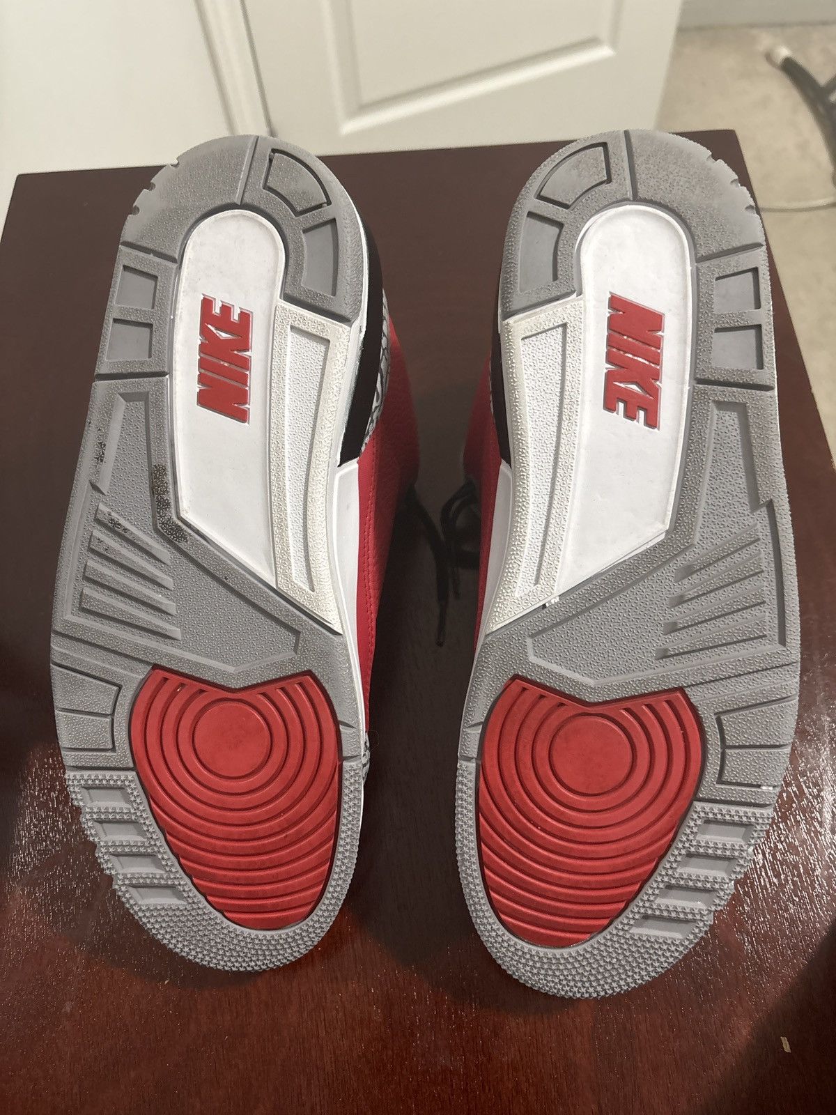 Jordan Brand Jordan 3 Retro SE Unite Size US 9.5 / EU 42-43 - 5 Thumbnail