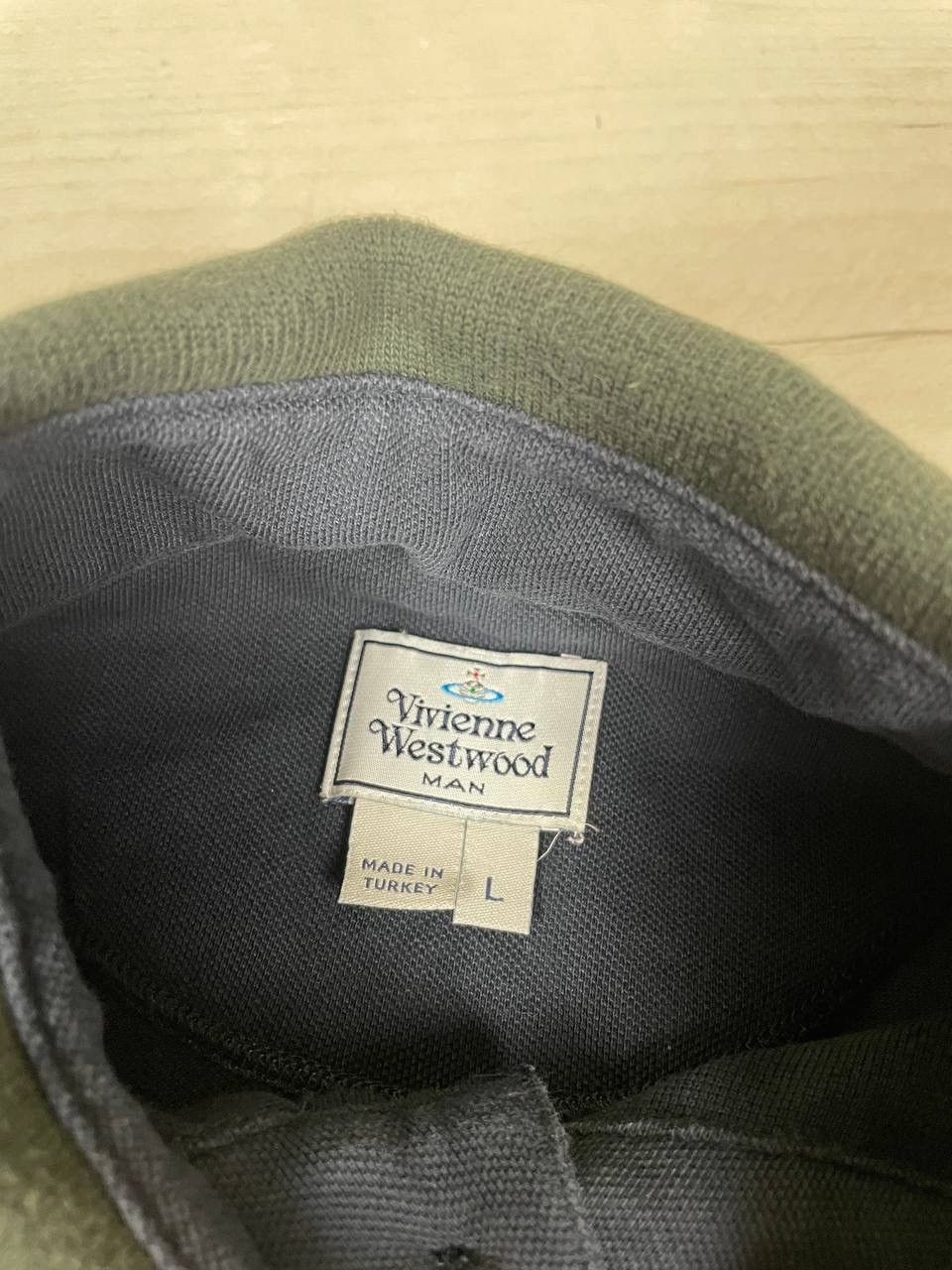 Vivienne Westwood Vivienne Westwood Polo Shirt Logo Orb Luxury Size US L / EU 52-54 / 3 - 8 Thumbnail