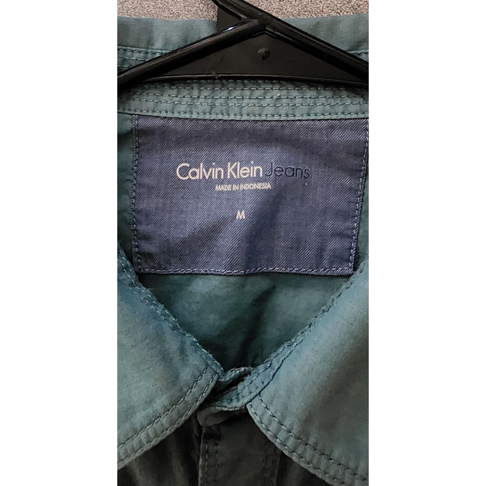 Calvin Klein Calvin Klein Shirt Women medium snap Up Long Sleeve Size M / US 6-8 / IT 42-44 - 4 Thumbnail