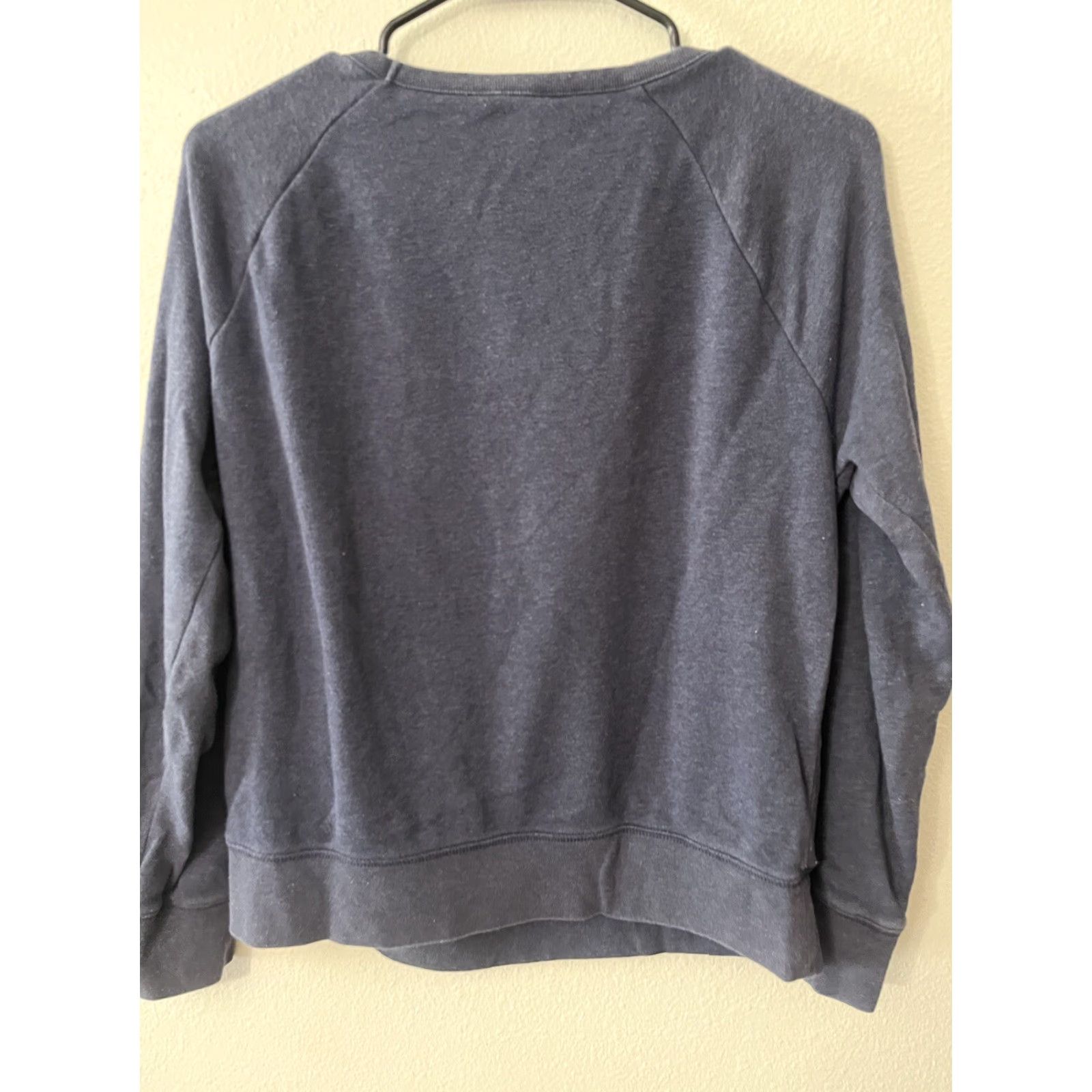 J.Crew J.CREW Classic Soft Fleece Pocket Boatneck Sweatshirt Size Medium J7981 Size M / US 6-8 / IT 42-44 - 2 Thumbnail