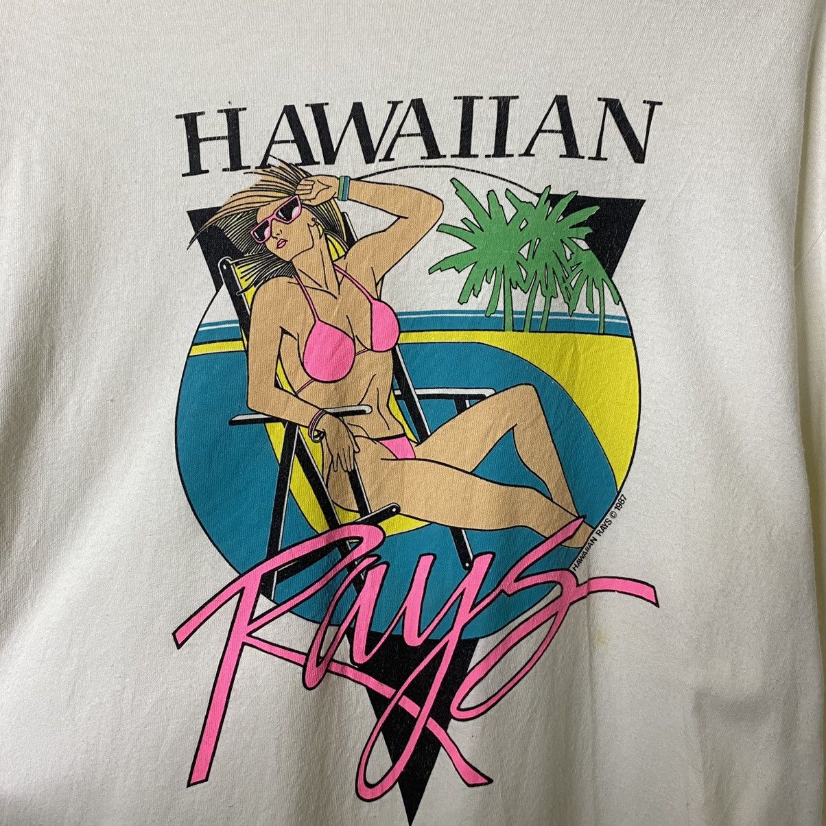 Vintage Vintage 1987 Hawaiian Rays Sexy Bikini Graphic LS T Shirt Size US L / EU 52-54 / 3 - 2 Thumbnail
