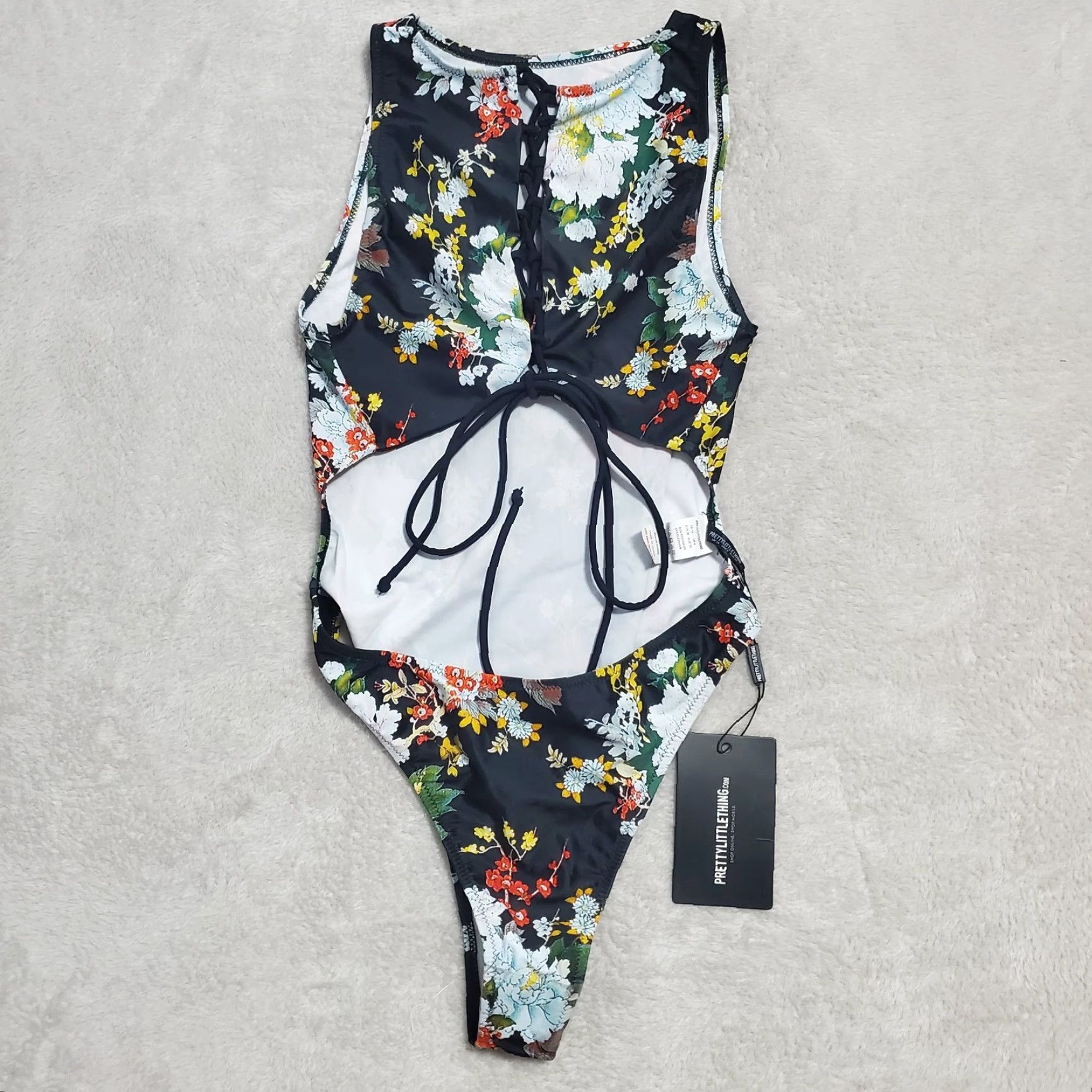 PrettyLittleThing VINTAGE Pretty Little Thing Swimsuit Women 6 Black Floral Lace Up Back Halter High Cut? Size ONE SIZE - 2 Thumbnail