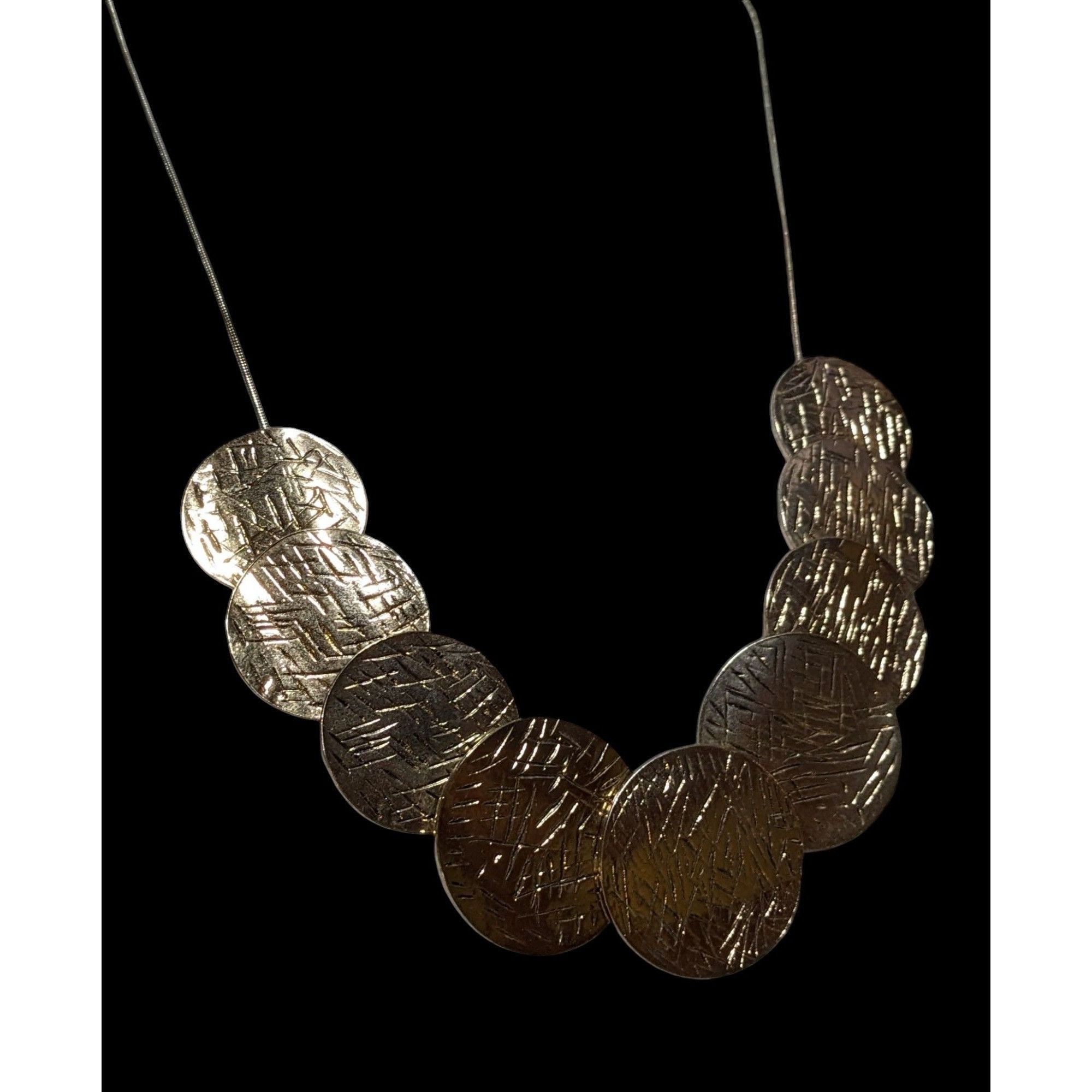 Other Modern Glam Erica Lyons Etched Gold Disc Necklace Size ONE SIZE - 3 Thumbnail