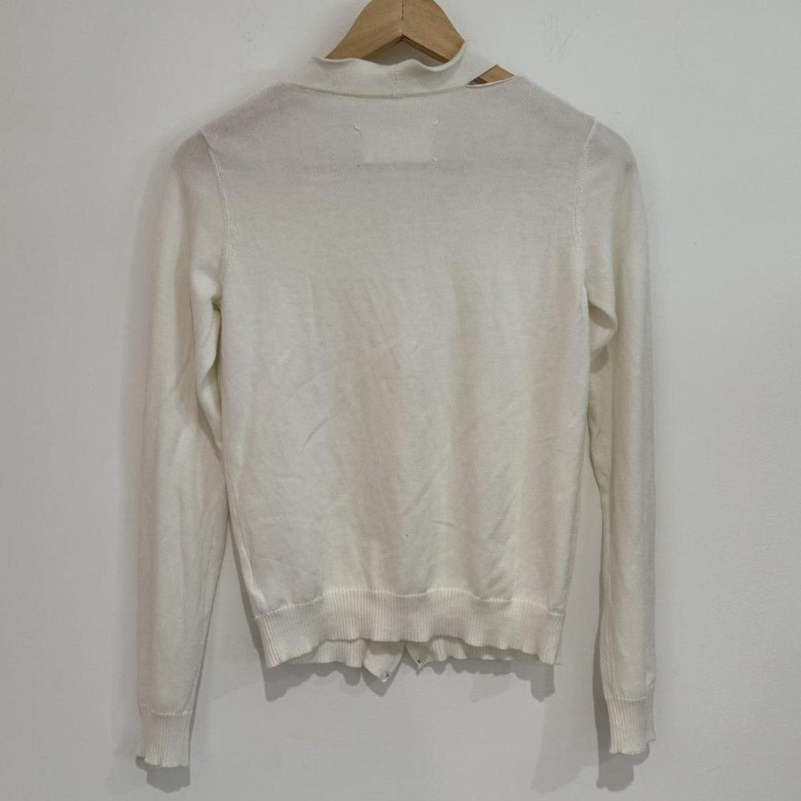 Maison Margiela Vintage Maison Margiela Blank Label Cut-out Cardigan Size S / US 4 / IT 40 - 2 Thumbnail