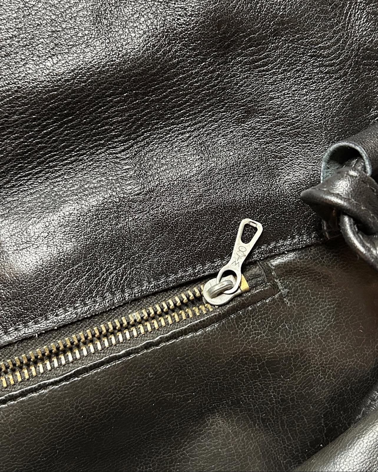 Vintage Black Leather messenger bag Size ONE SIZE - 3 Thumbnail