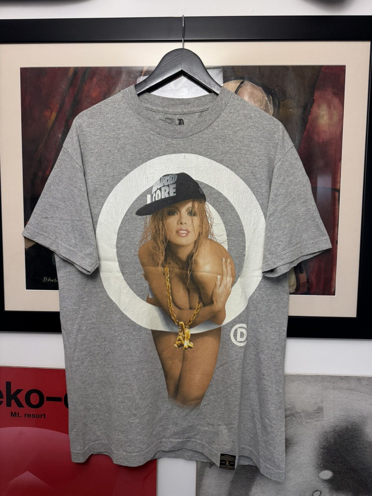 Dissizit Dissizit! Vintage Y2k Tee Thugs Needs Hugs Rap Sexy Girl Size US L / EU 52-54 / 3 - 1 Thumbnail