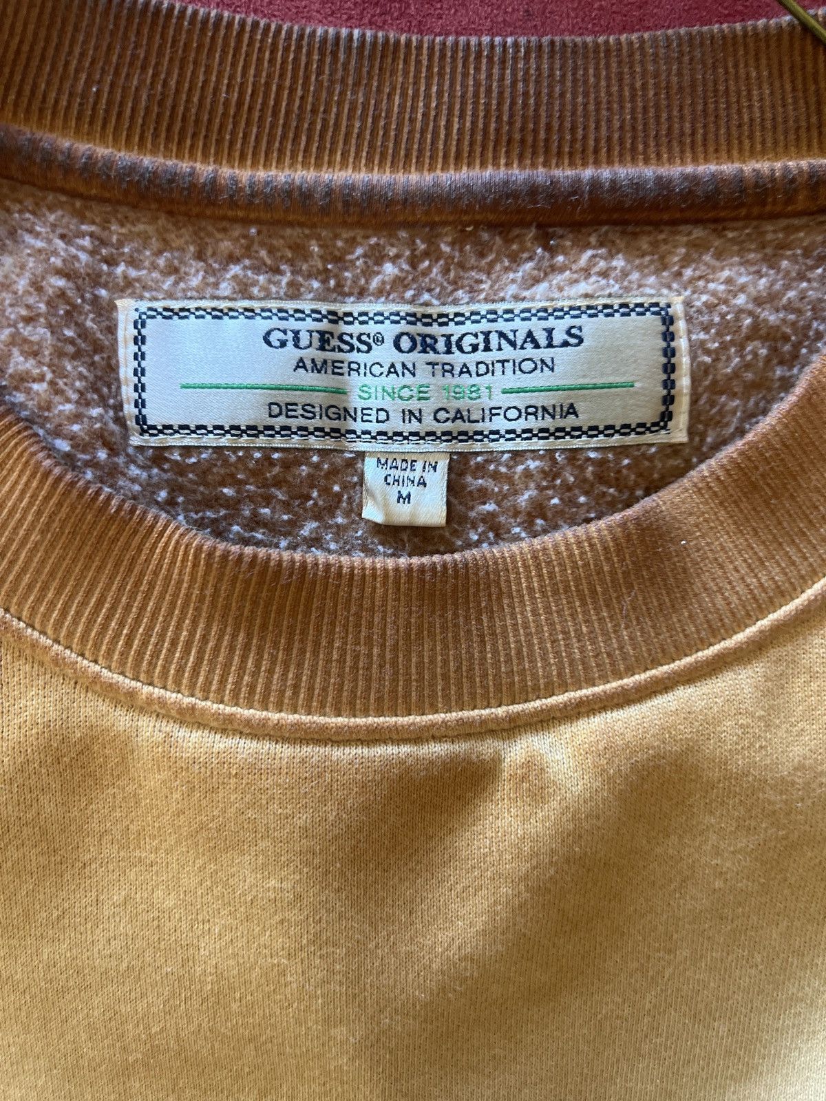 Guess Guess Crewneck - Burnt (M) Size US M / EU 48-50 / 2 - 5 Thumbnail