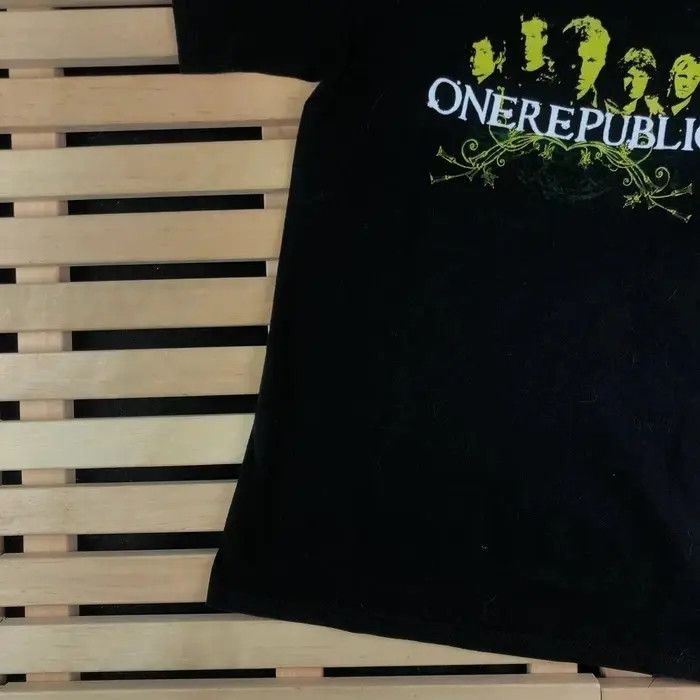 Band Tees × Vintage Mens Vintage T Shirt Onerepublic Waking up 2009 Tour Size S Size US S / EU 44-46 / 1 - 3 Thumbnail