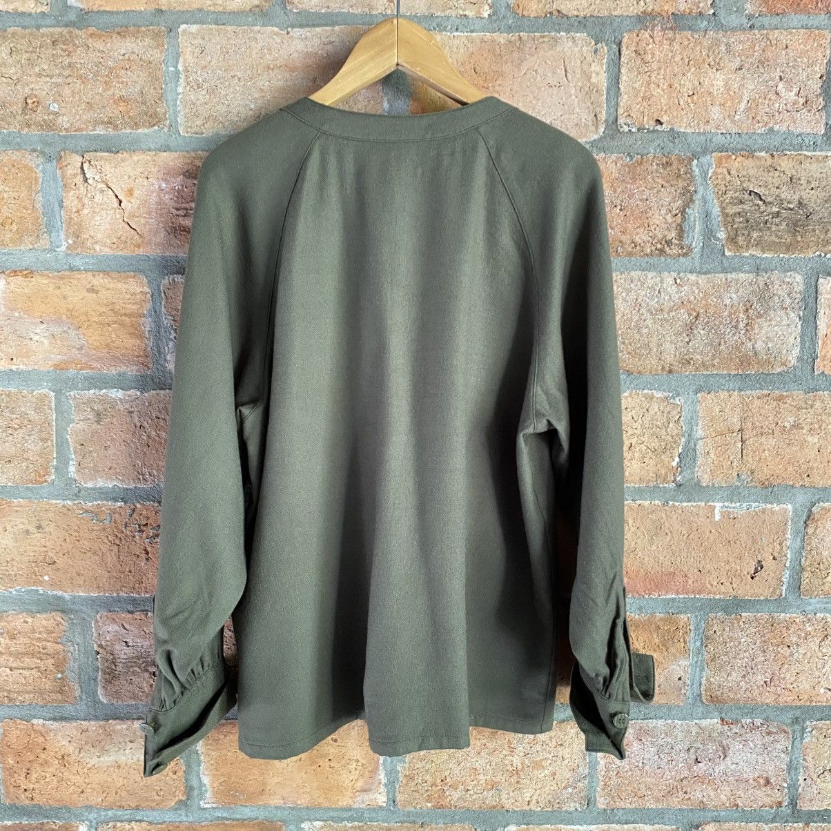 Karl Lagerfeld Karl Lagerfeld Khaki Asymmetrical Button Shirt Size M / US 6-8 / IT 42-44 - 20 Thumbnail