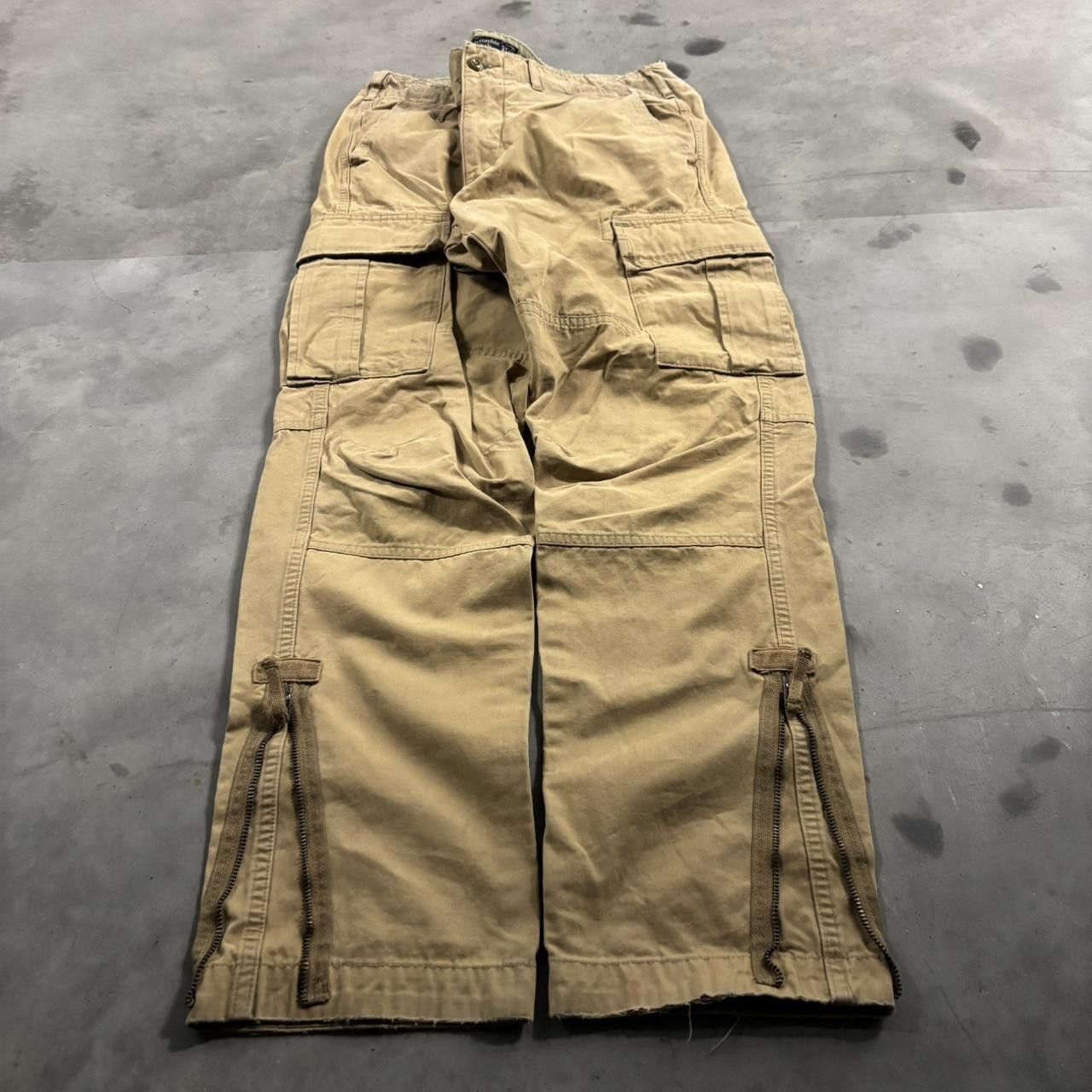 Abercrombie & Fitch Crazy Vintage Y2K/2000s Grunge Tan Abercrombie & Fitch Cargo Pants! 31x30 Size US 31 - 3 Thumbnail