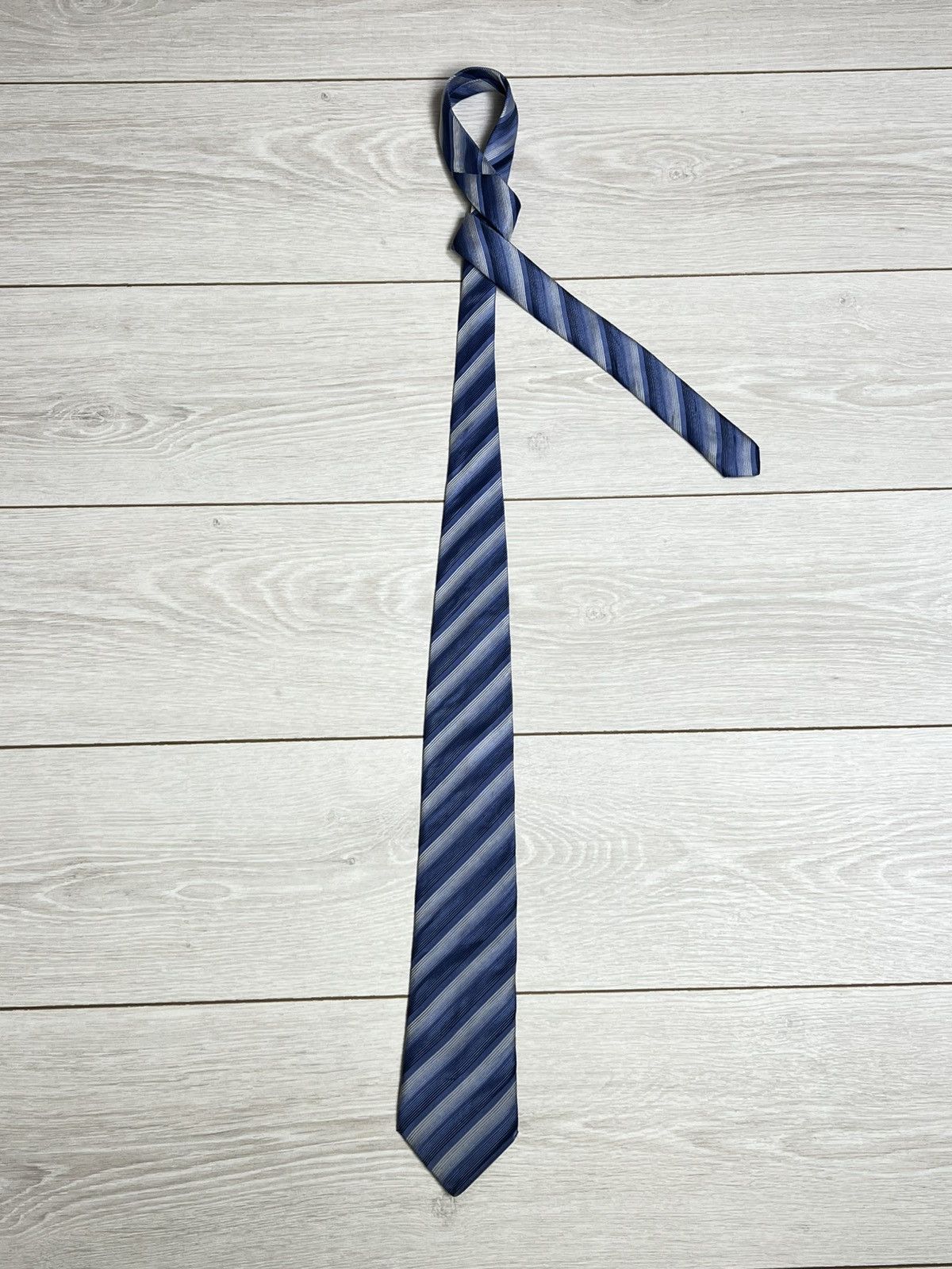 Lanvin Lanvin Paris 100% Silk Striped Tie Made in France Size ONE SIZE - 1 Thumbnail