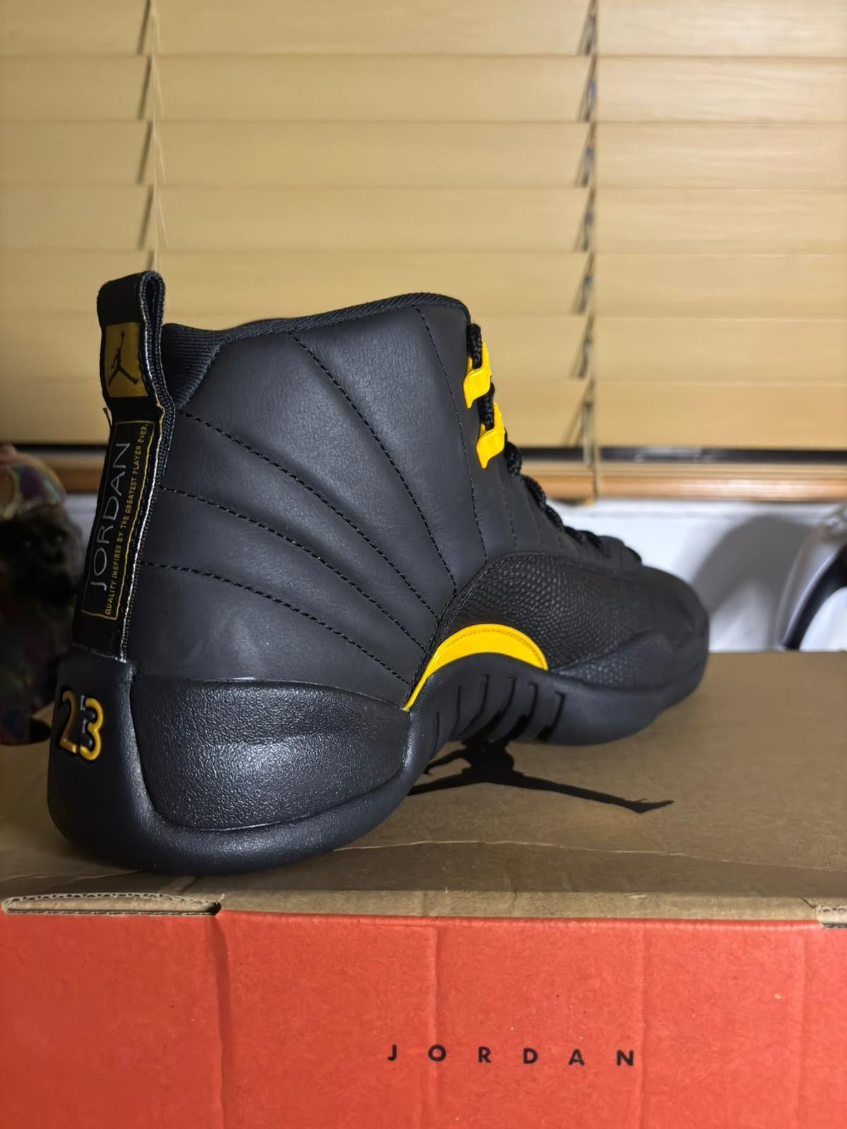 Jordan Brand Jordan Brand Air Jordan 12 Retro "Black Taxi” Size US 11 / EU 44 - 4 Thumbnail