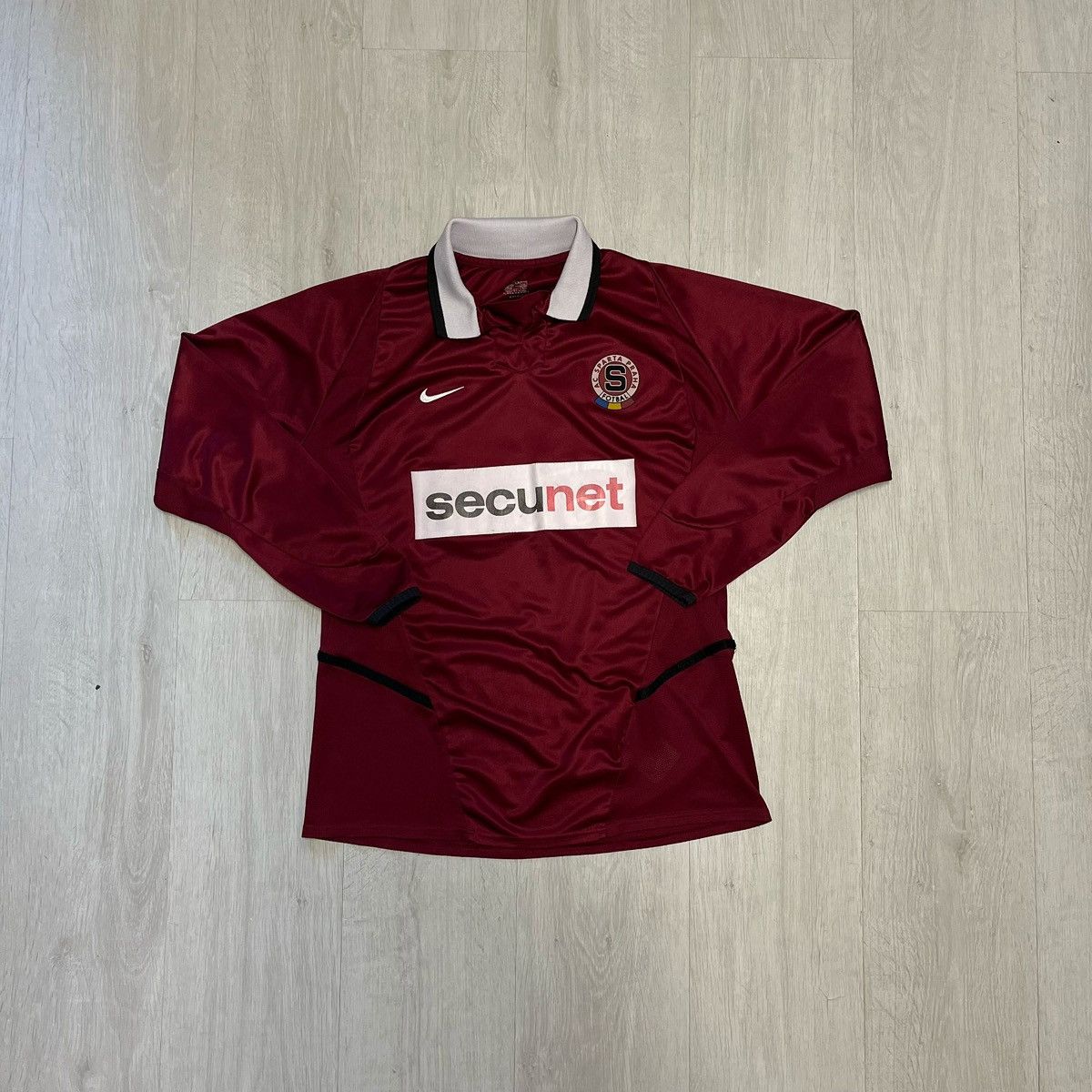 Nike Nike vintage 2003/2004 Sparta Praha longsleeve player issue Size US S / EU 44-46 / 1 - 2 Thumbnail