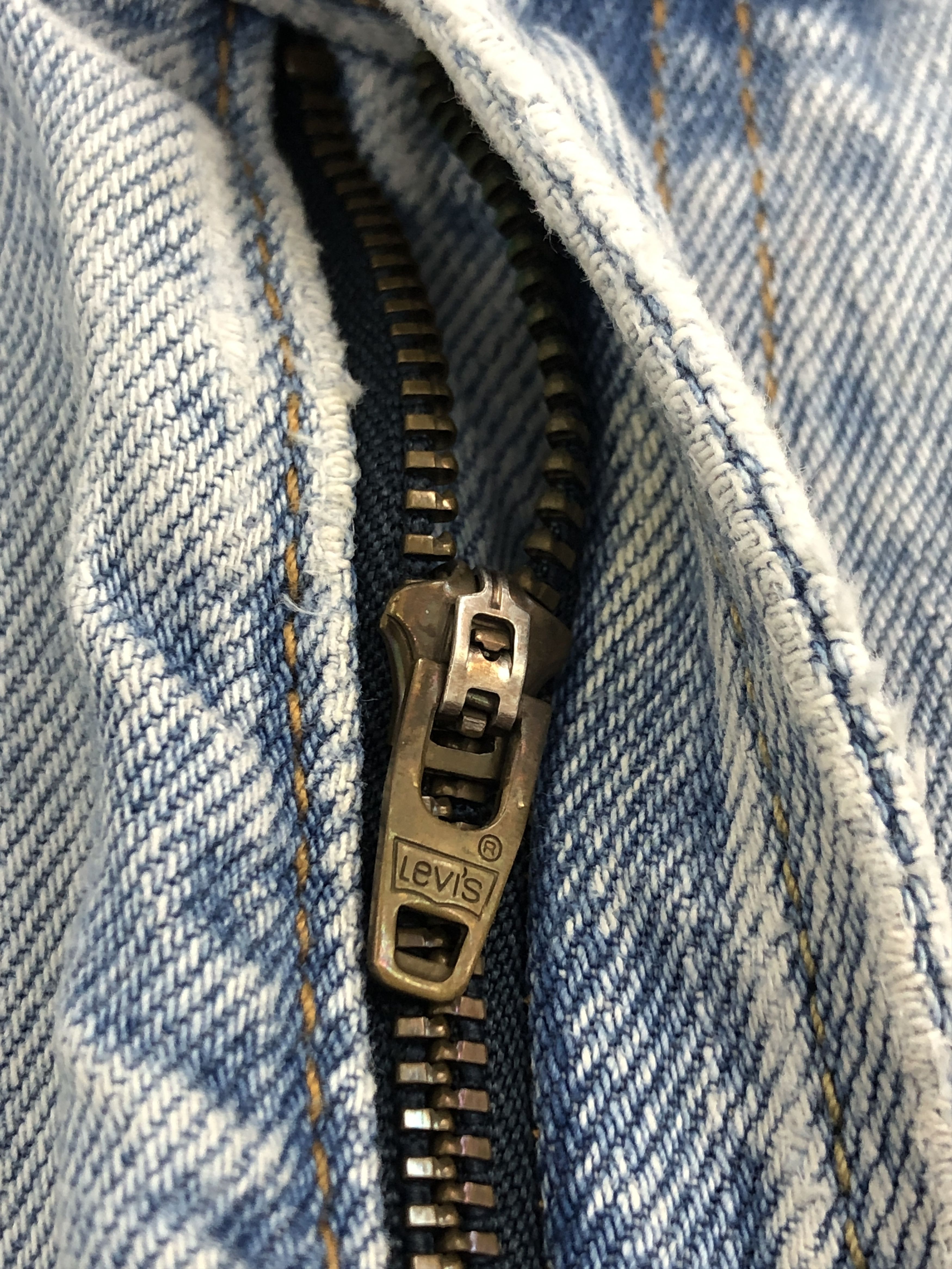 Levi's × Vintage Light Washed Vintage Levi's 505 Jeans DP2308 Size US 33 - 13 Thumbnail