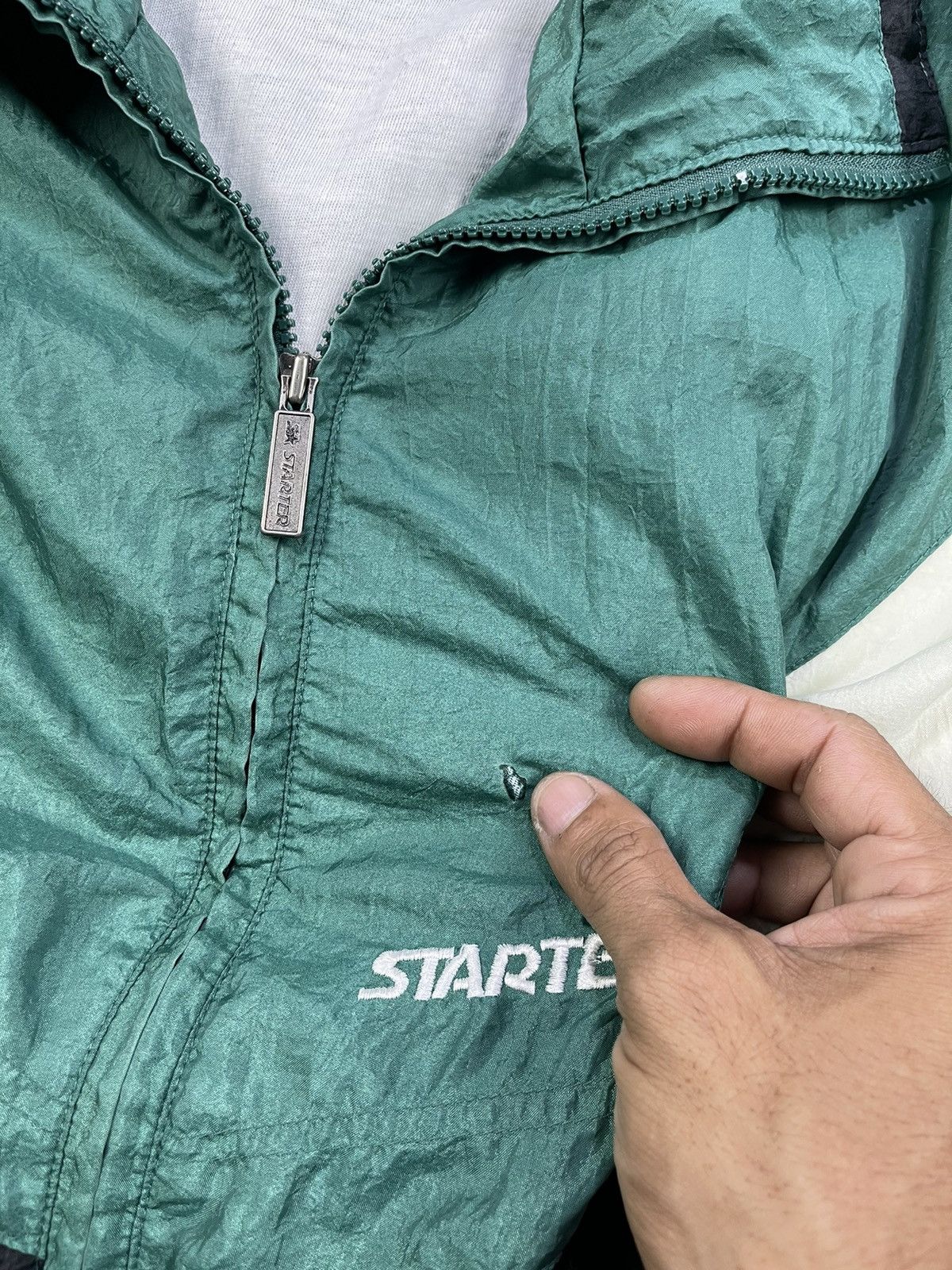Starter Vtg 90s Starter Back Hit Big Logo Nylon Windbreaker Size US L / EU 52-54 / 3 - 8 Thumbnail