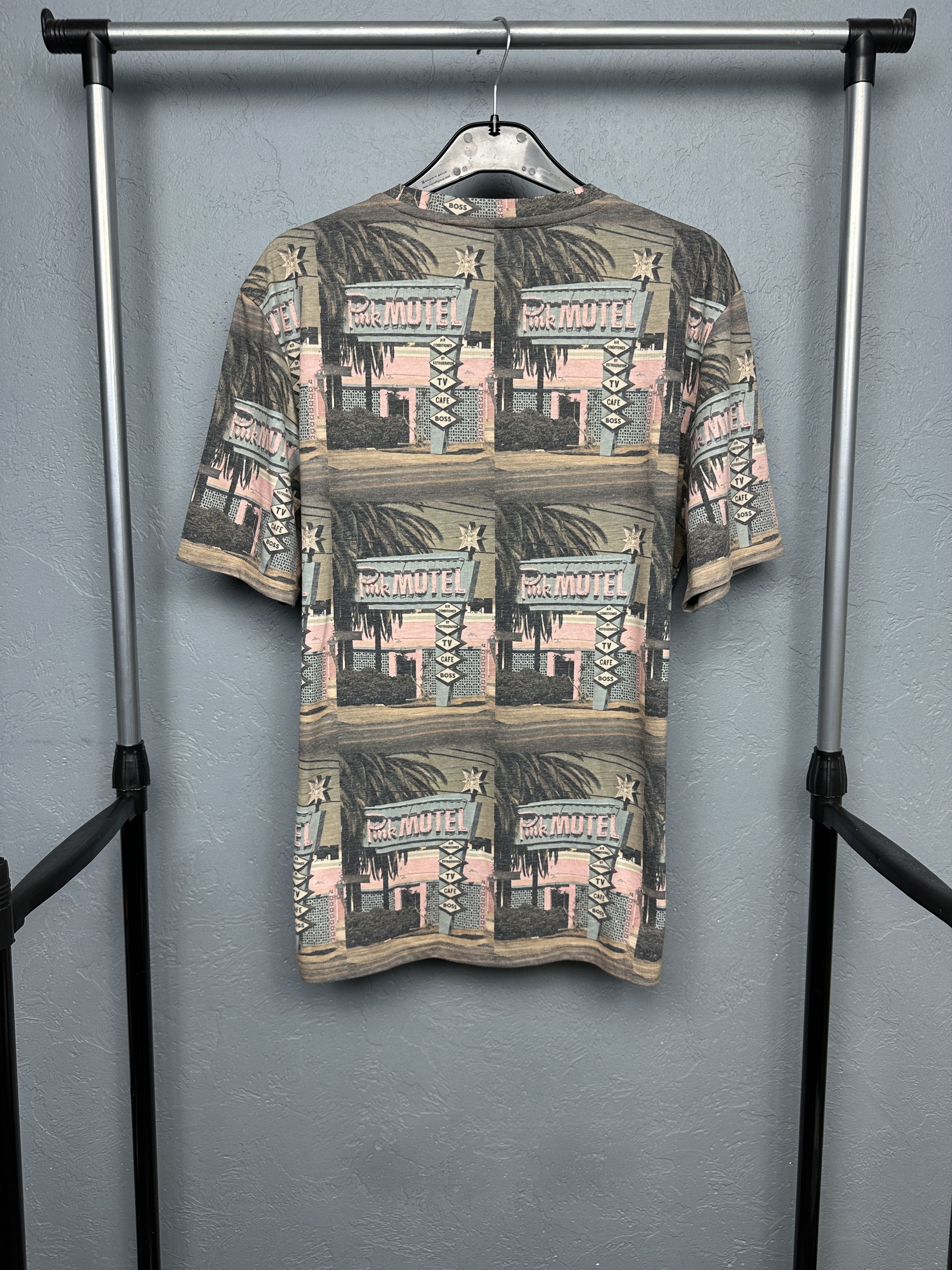 Hugo Boss Hugo Boss Mens Overprint Crew Neck T-Shirt Size US L / EU 52-54 / 3 - 8 Thumbnail