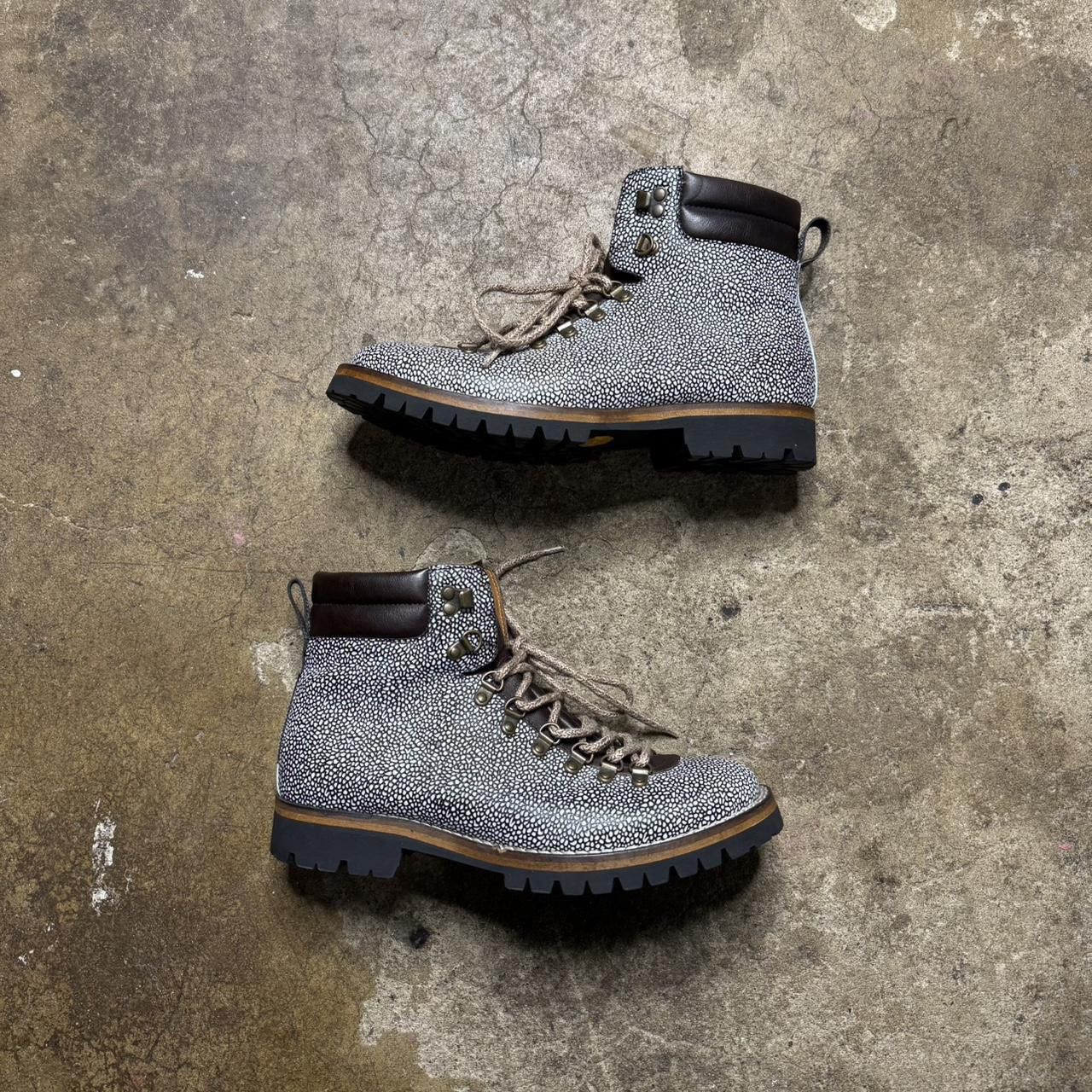 Designer Taft Stone Leather Hiking Boots Size US 9 / EU 42 - 2 Thumbnail