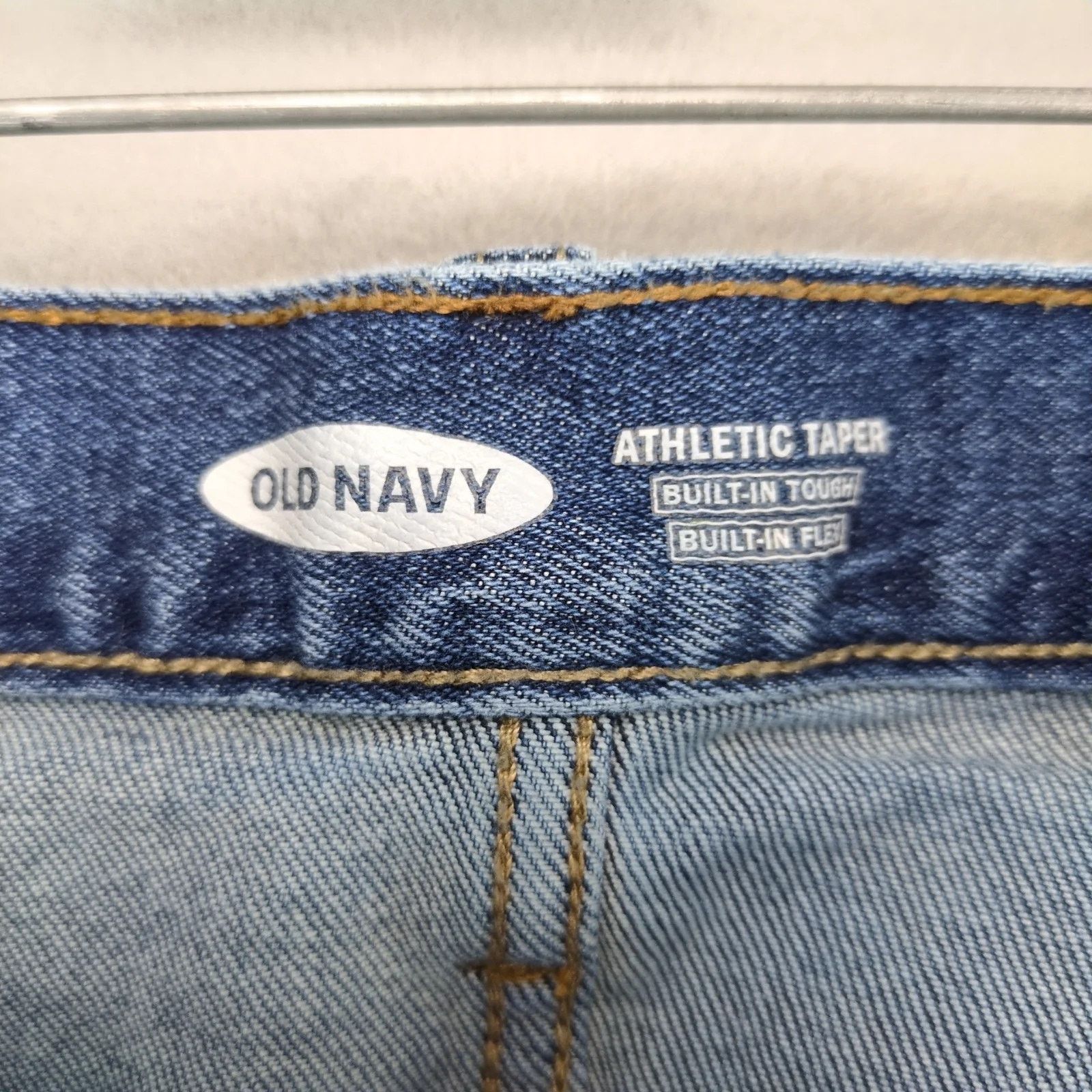 Old Navy Old Navy Men's 40x30 Jeans Athletic Taper Flex Denim Size US 42 / EU 58 - 7 Thumbnail