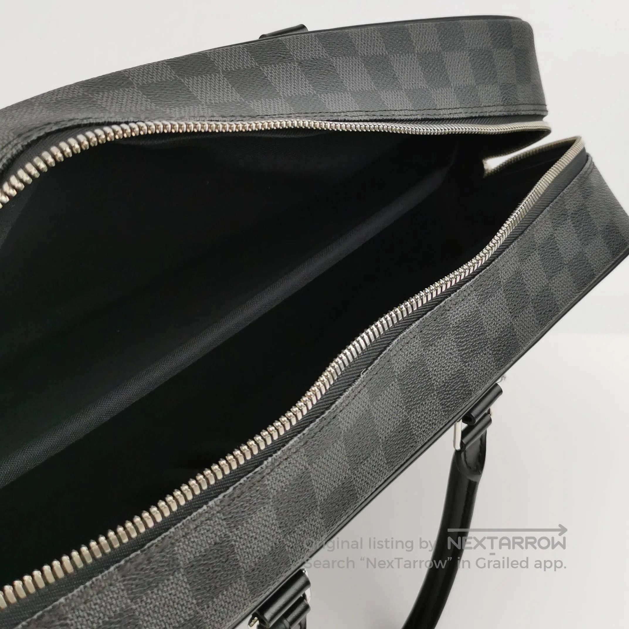 Louis Vuitton Louis Vuitton Damier Leather Briefcase Crossbody. Size ONE SIZE - 5 Thumbnail