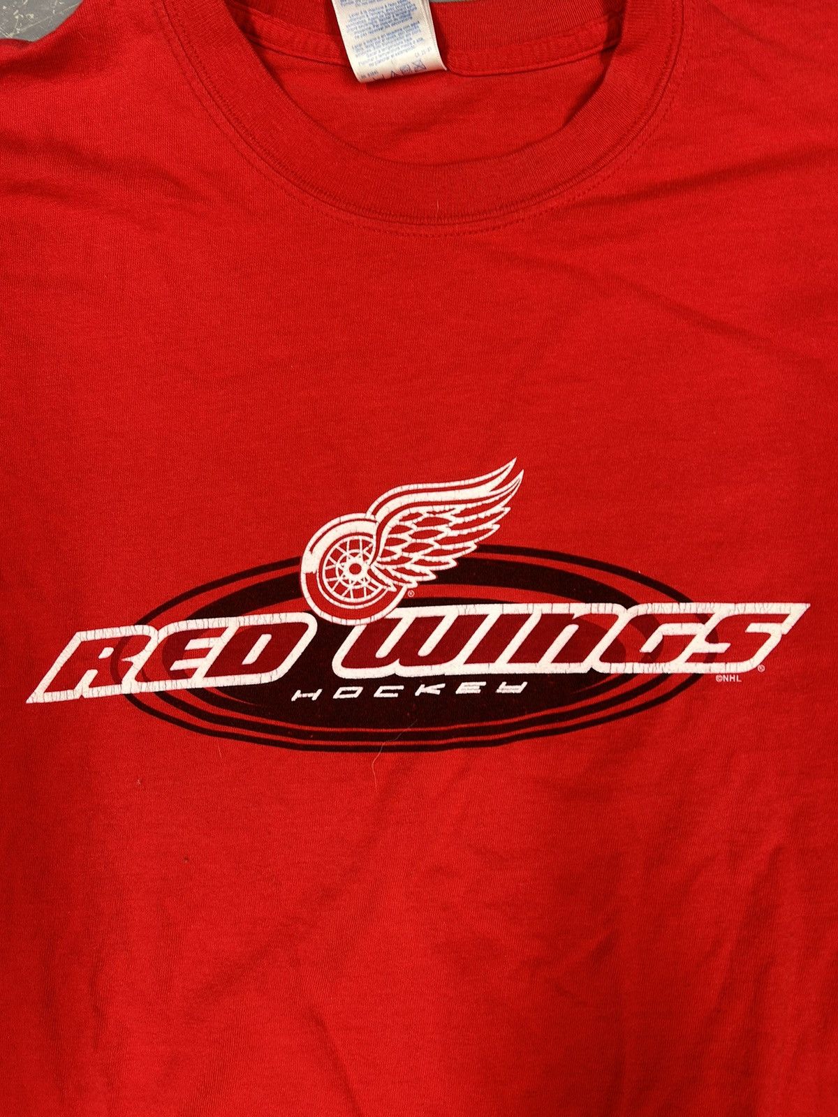 NHL × Vintage Crazy Vintage Y2K Essential Detroid Red Wings NHL Tee Shirt Size US L / EU 52-54 / 3 - 3 Thumbnail