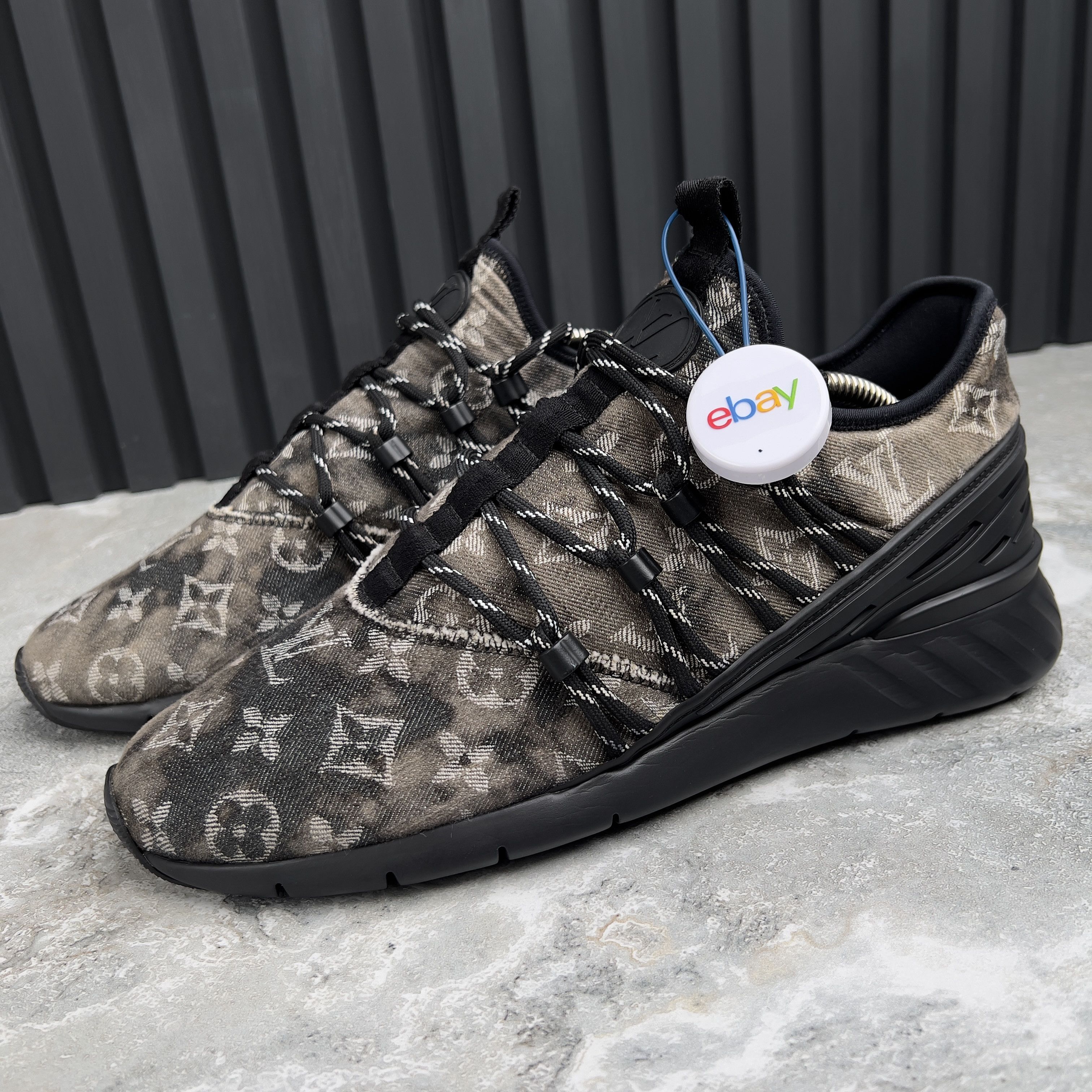 Louis Vuitton Louis Vuitton Fastlane Monogram Sneakers Denim Size US 9 / EU 42 - 1 Thumbnail