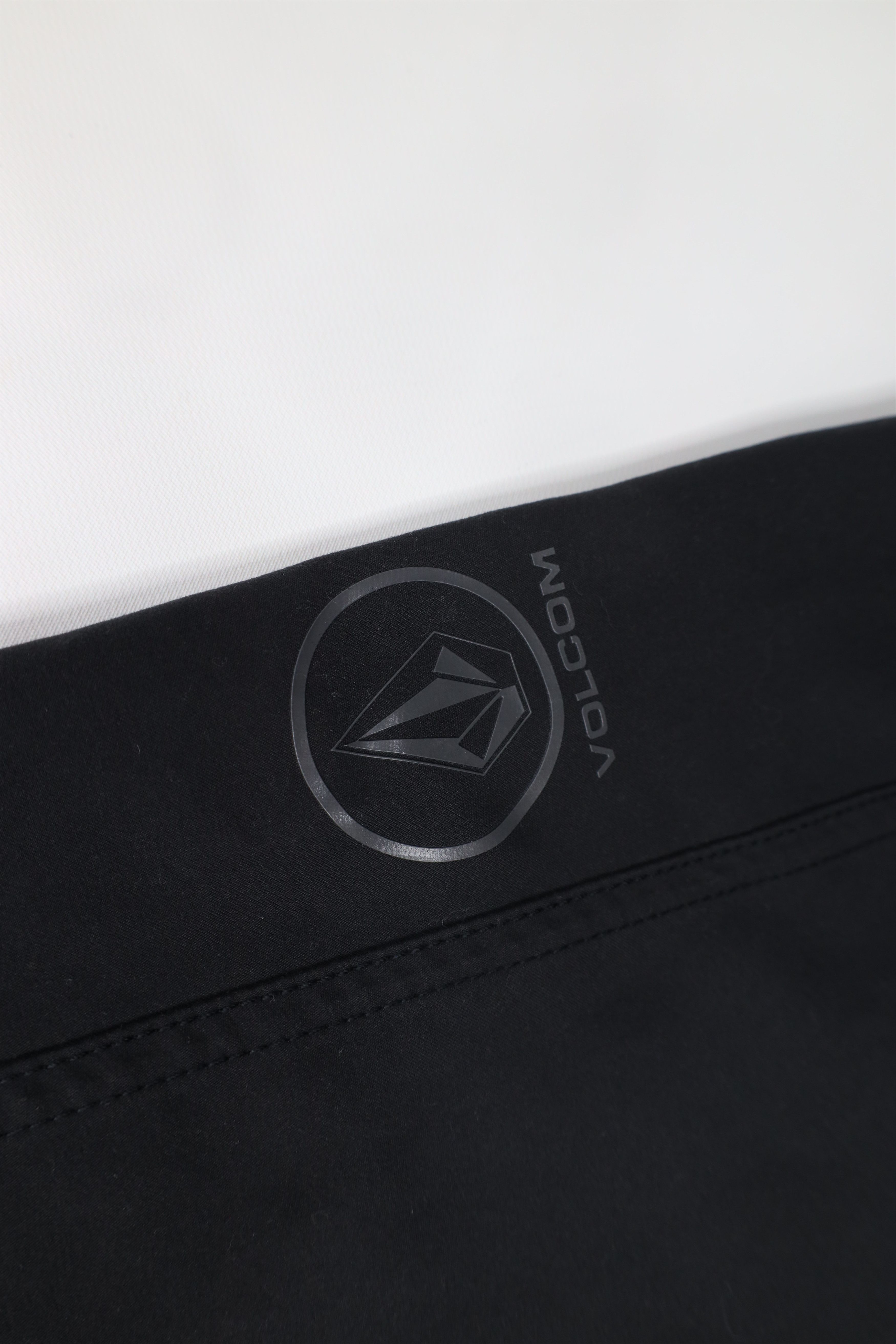 Volcom Vintage Y2K Volcom Surfing Spell Beach Board Shorts Black Size US 42 / EU 58 - 5 Thumbnail