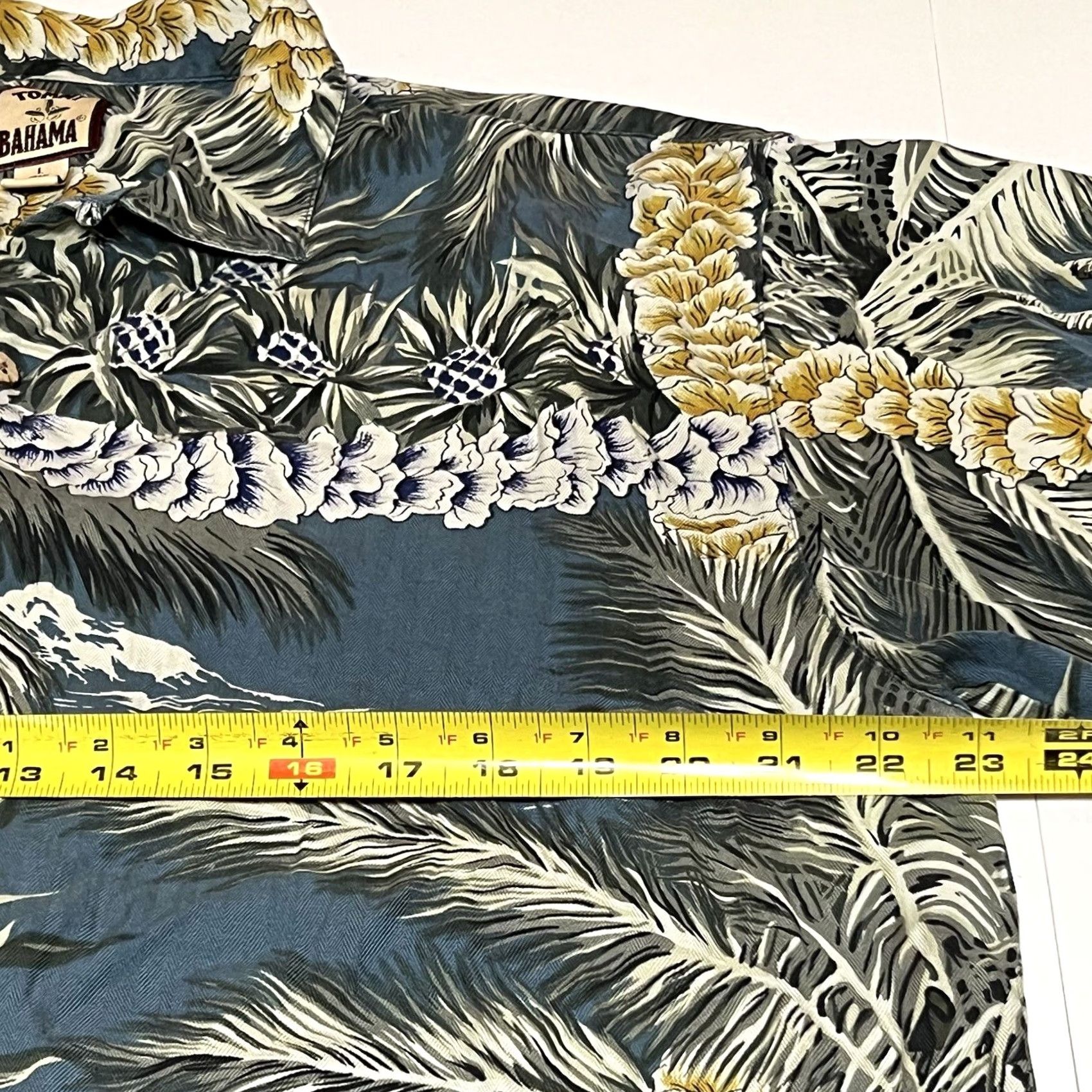 Tommy Bahama Tommy Bahama Hawaiian Shirt Men L Multicolor Floral Silk Button Front Short Sleeve Casual Beach Tropical Size US L / EU 52-54 / 3 - 6 Thumbnail