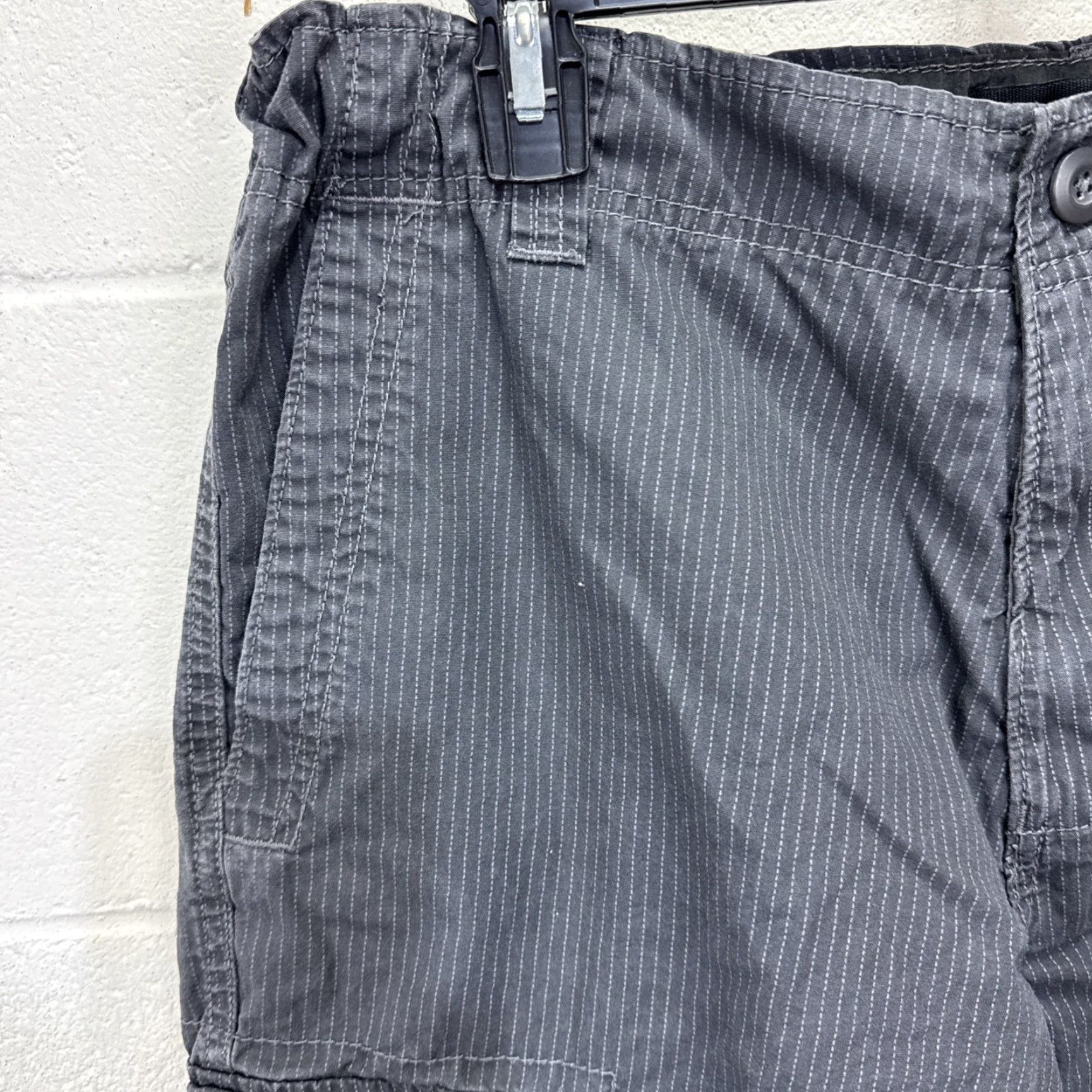 Ocean Pacific VINTAGE Ocean Pacific Cargo Shorts Men 34 Casual Baggy Gray Pinstripe Shorts Mens 90s Utility Outdoor Retro Size US 34 / EU 50 - 2 Thumbnail