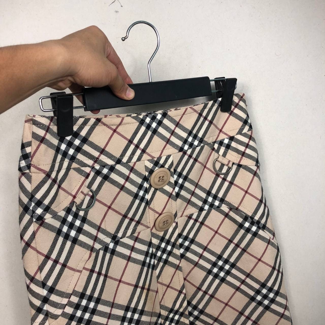 Burberry Vintage Burberry Nova Check Beige Plaid Mini Skirt Size 27" / US 4 / IT 40 - 4 Thumbnail