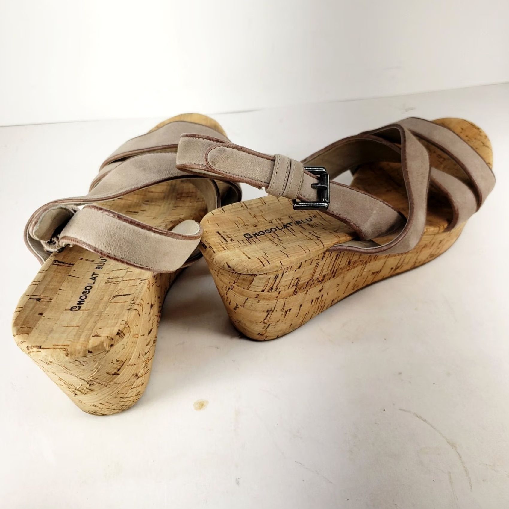CHOCOOLATE Chocolat Blu Ward Wedge Sandal Strappy Leather Nubuck Beige 8M Womens Casual Formal Cork Buckle Size US 8 / IT 38 - 4 Thumbnail
